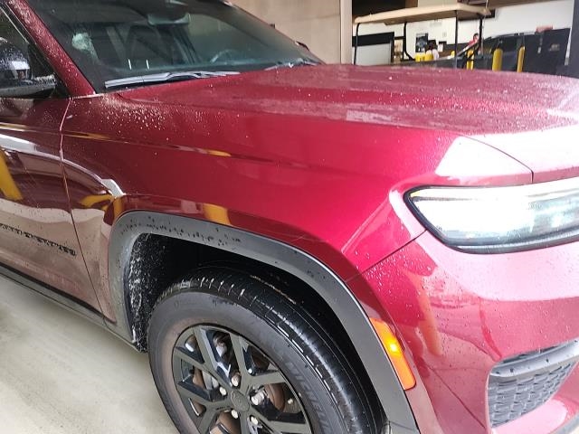 2024 Jeep Grand Cherokee Altitude RWD