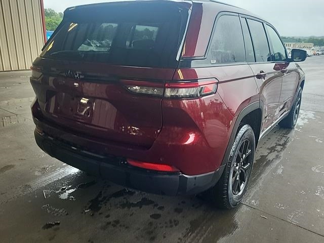 2024 Jeep Grand Cherokee Altitude RWD