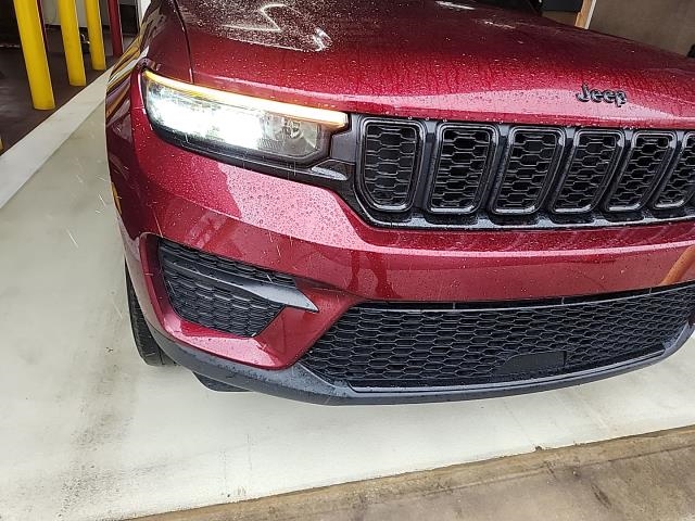 2024 Jeep Grand Cherokee Altitude RWD
