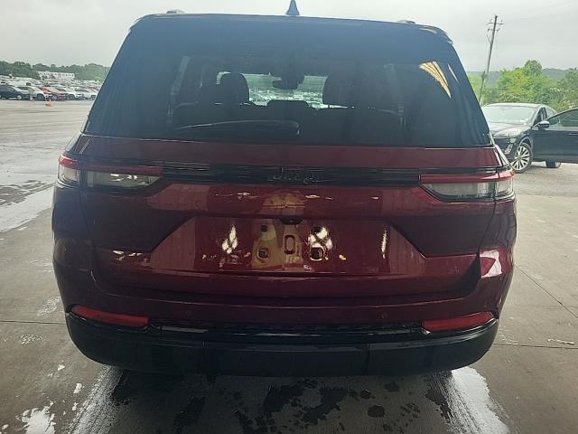 2024 Jeep Grand Cherokee Altitude RWD