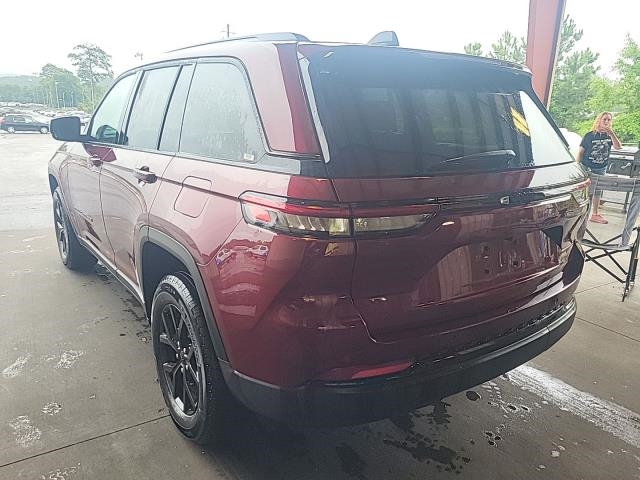 2024 Jeep Grand Cherokee Altitude RWD