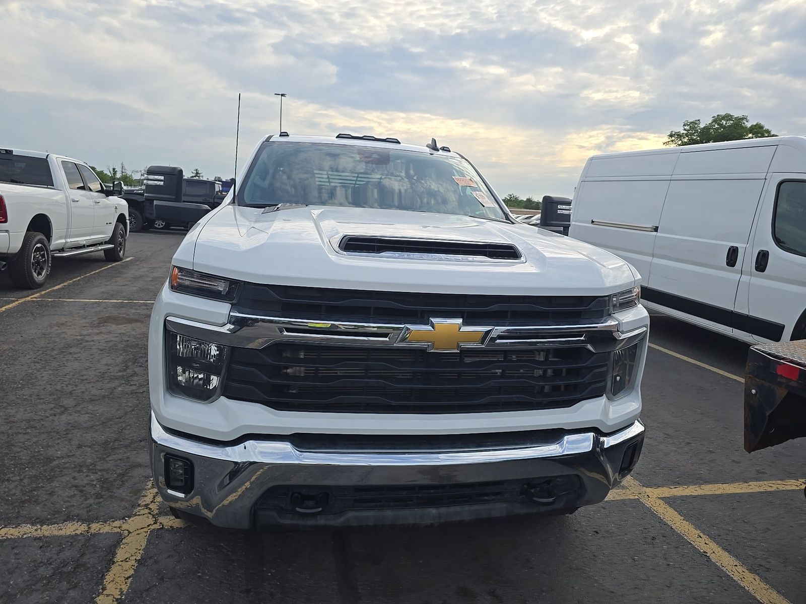 2024 Chevrolet Silverado 3500HD LT AWD