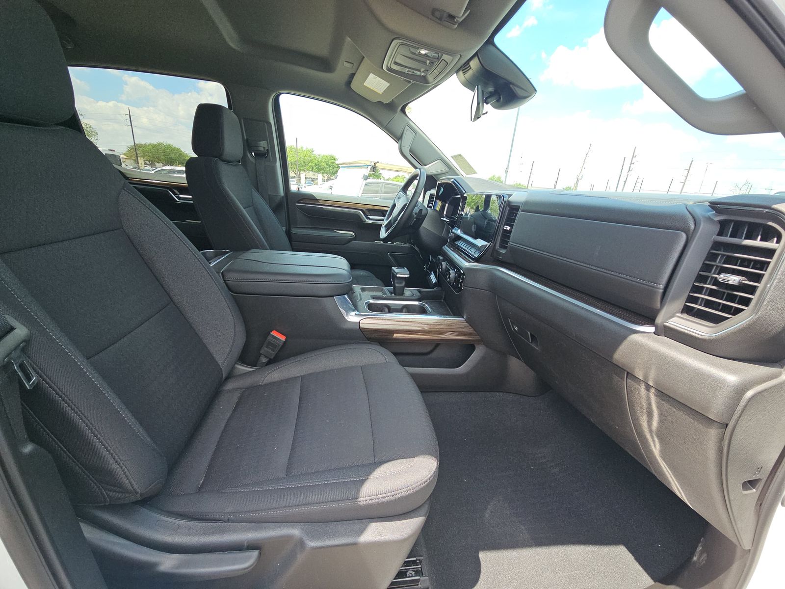 2025 Chevrolet Silverado 1500 LT AWD