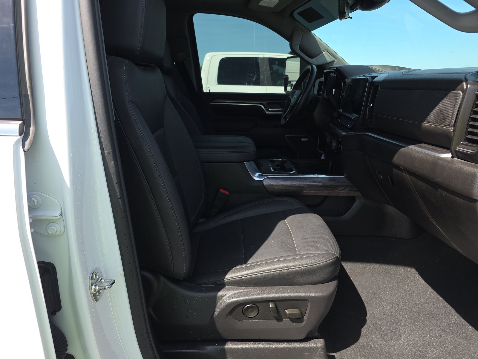 2025 Chevrolet Silverado 2500HD LTZ AWD