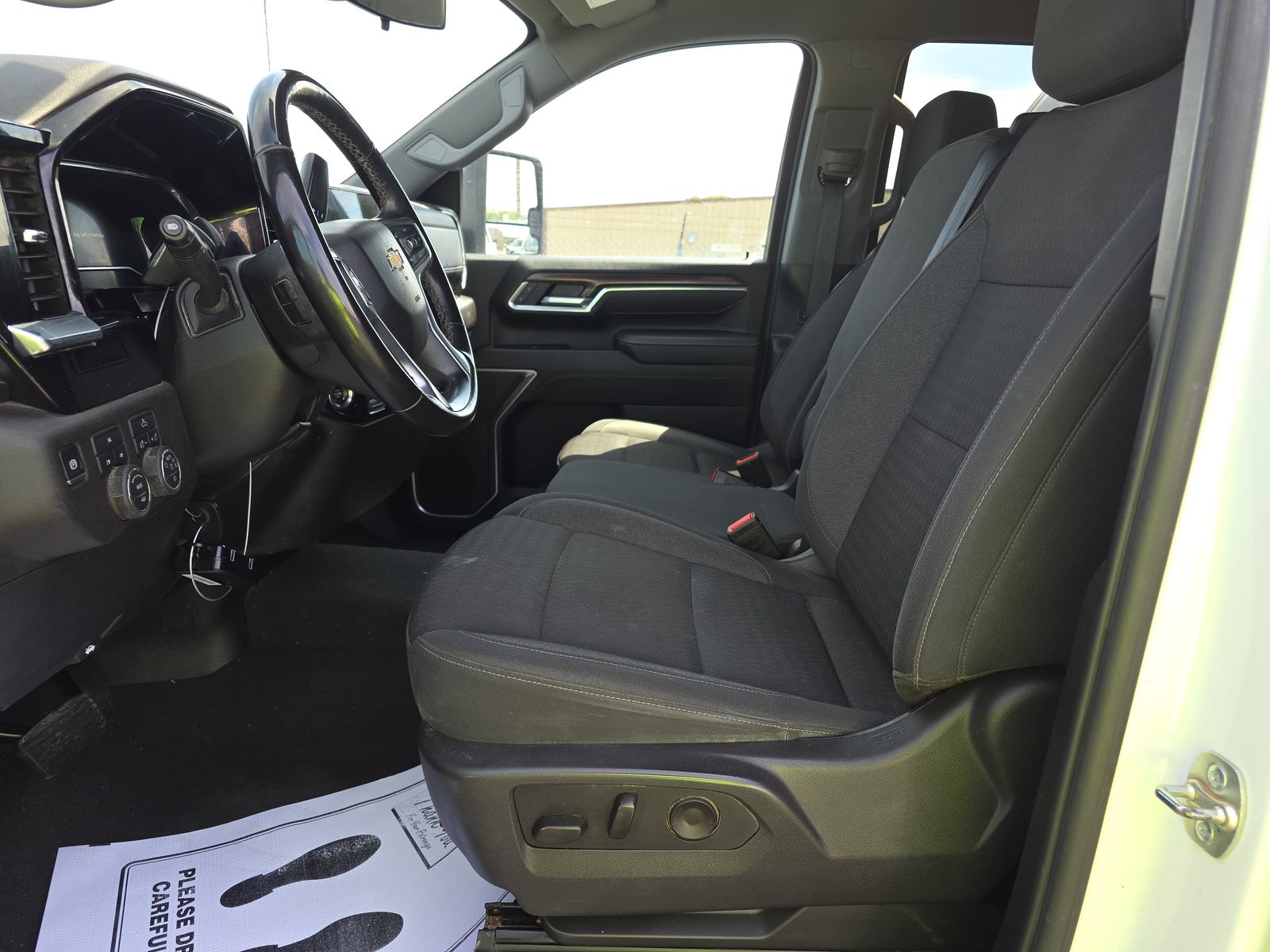 2025 Chevrolet Silverado 2500HD LT AWD