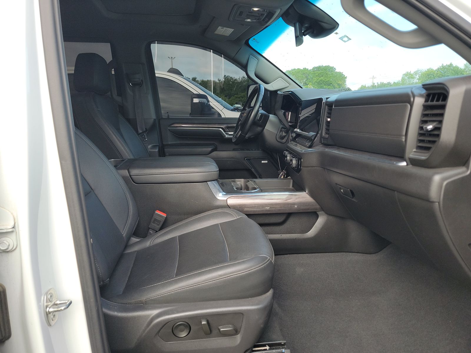 2024 Chevrolet Silverado 2500HD LTZ AWD