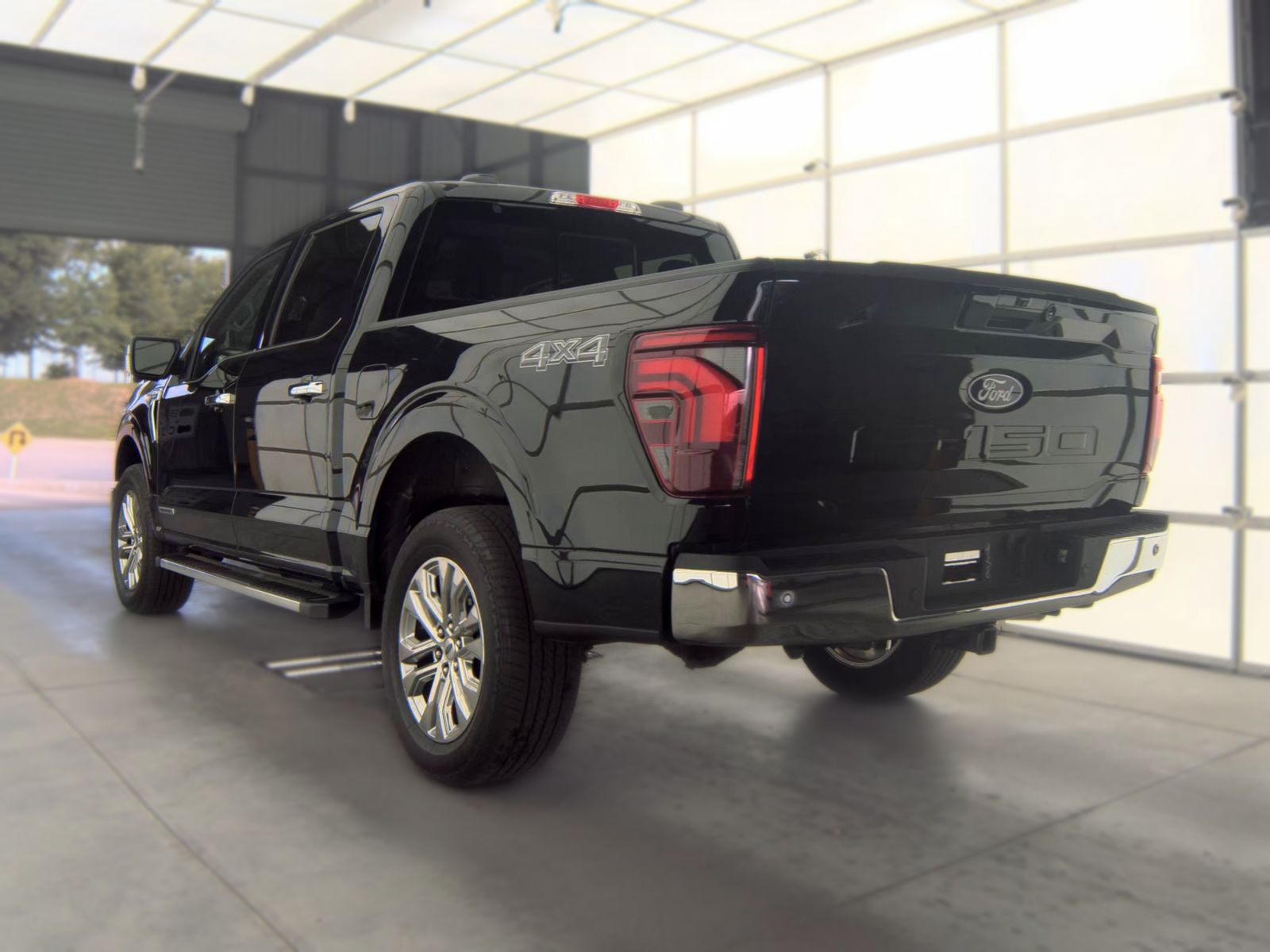 2025 Ford F-150 Hybrid Lariat AWD