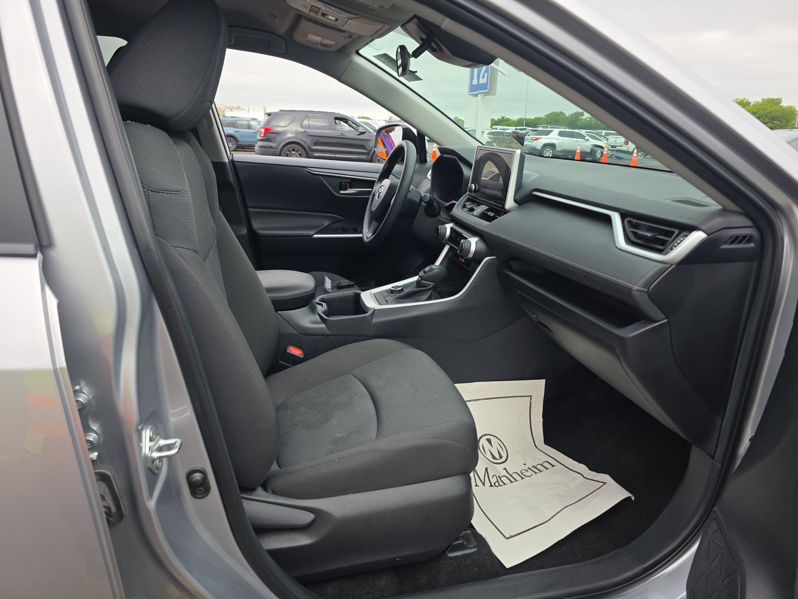 2025 Toyota RAV4 Hybrid XLE AWD
