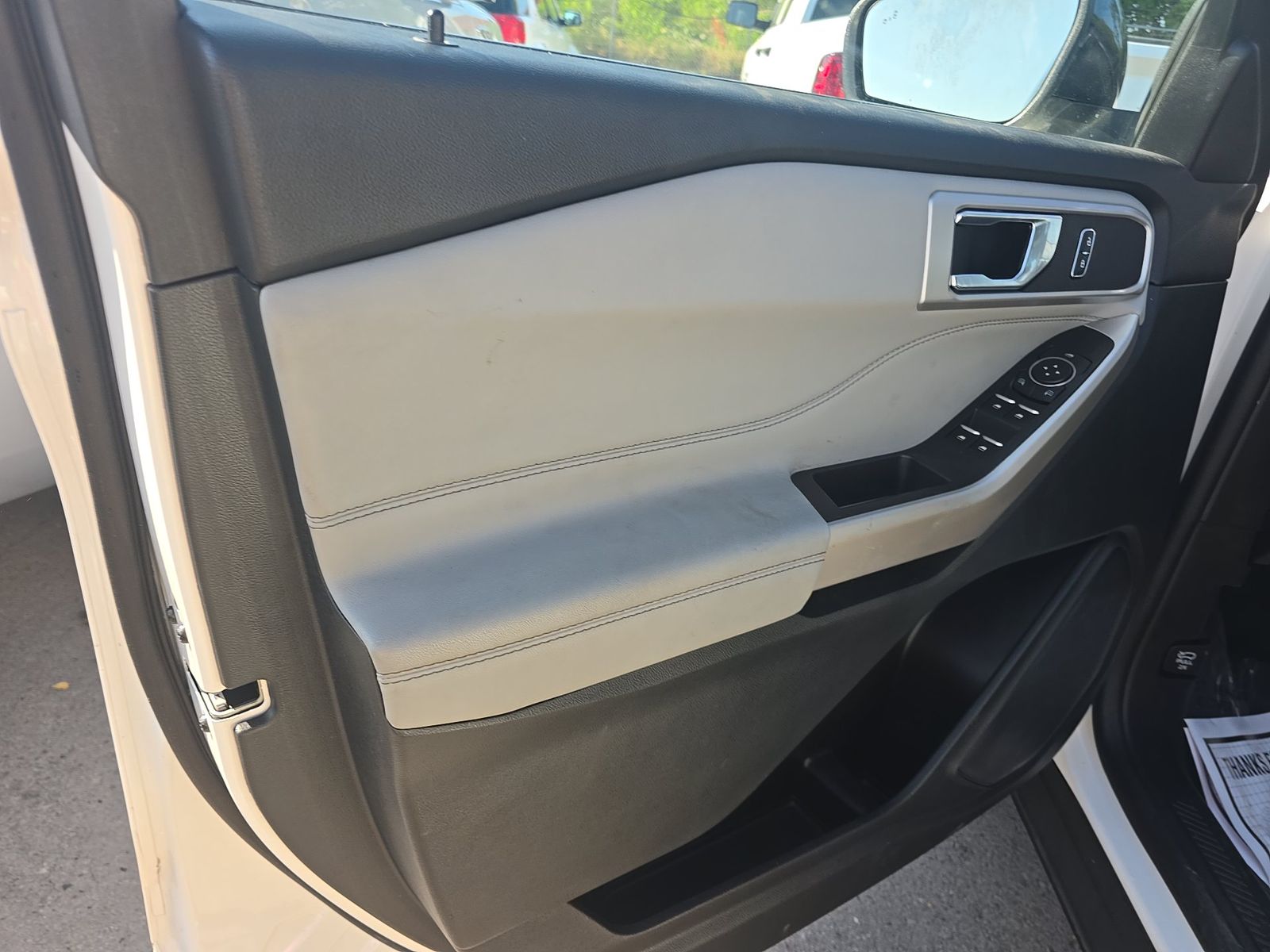 2023 Ford Explorer XLT AWD