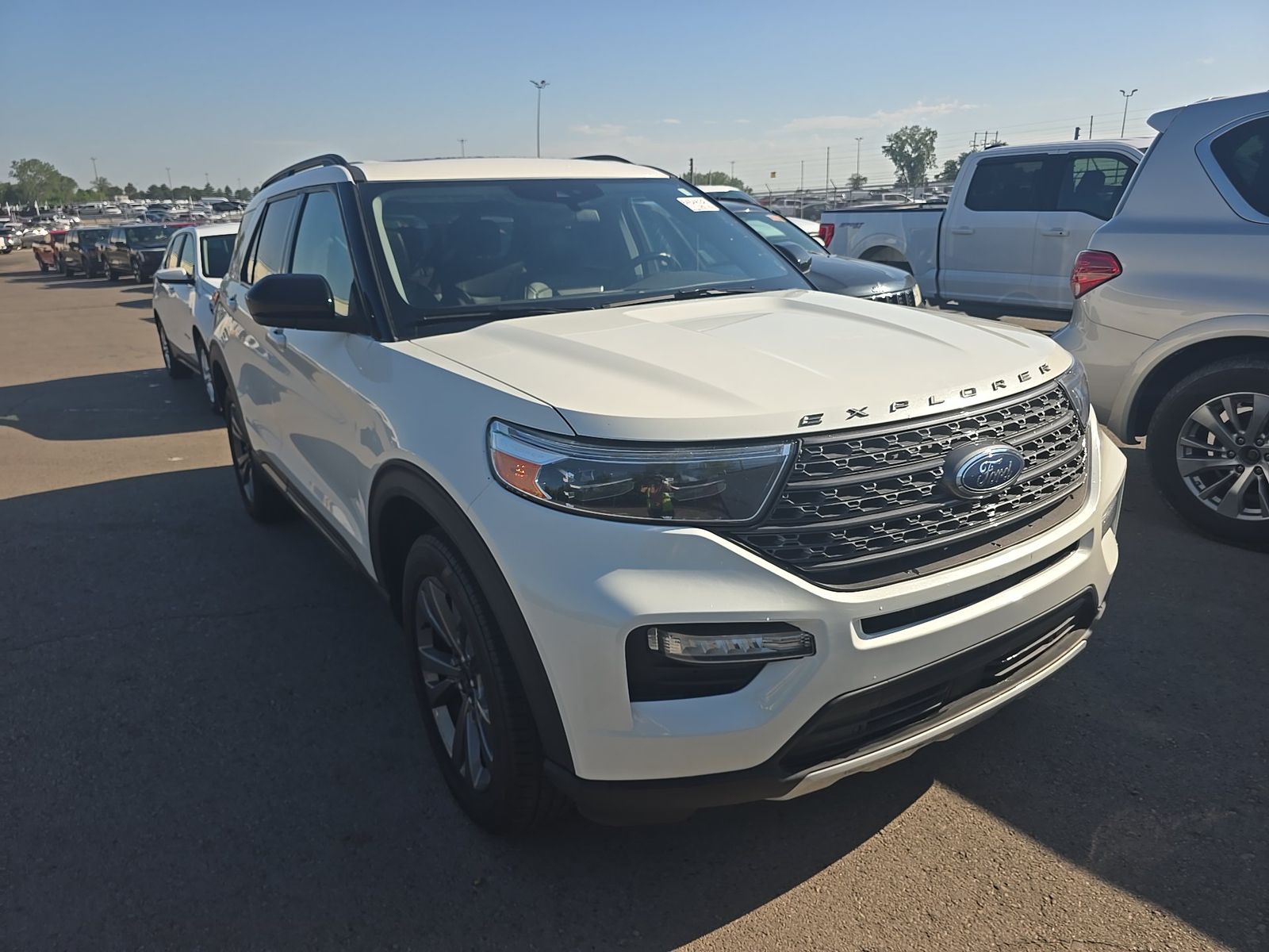 2023 Ford Explorer XLT AWD