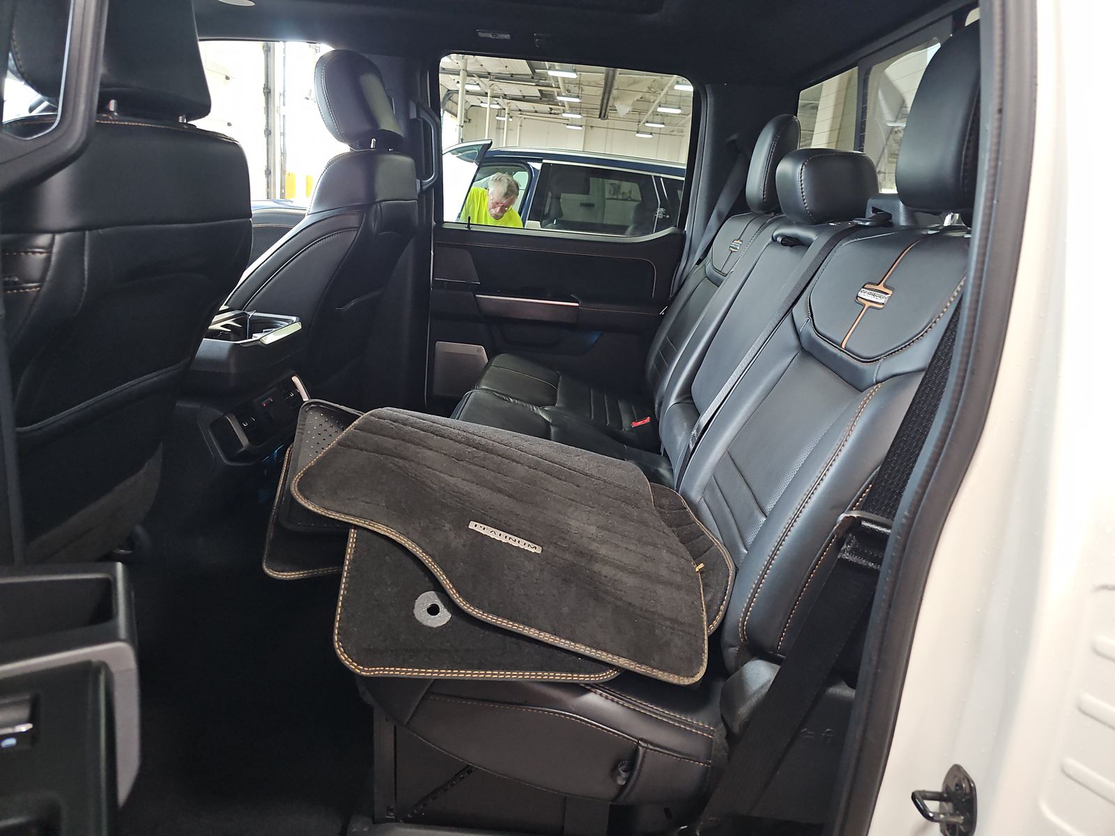 2023 Ford F-150 Platinum AWD