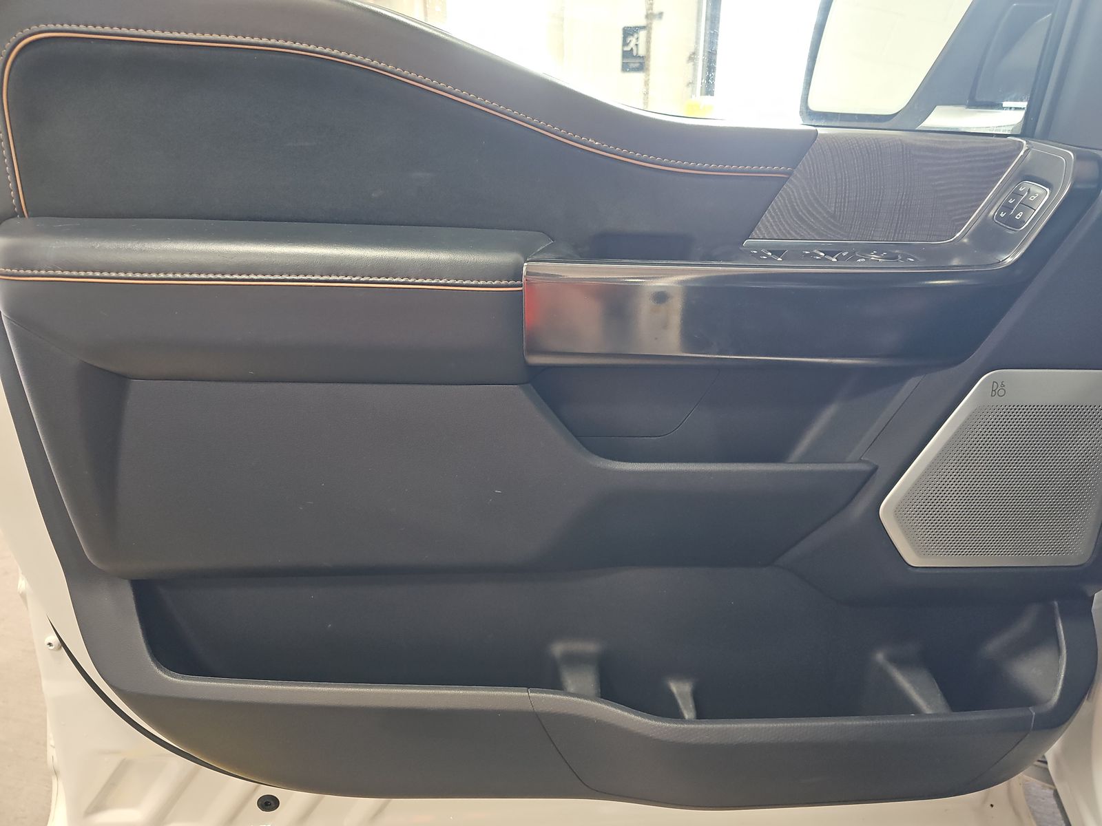 2023 Ford F-150 Platinum AWD