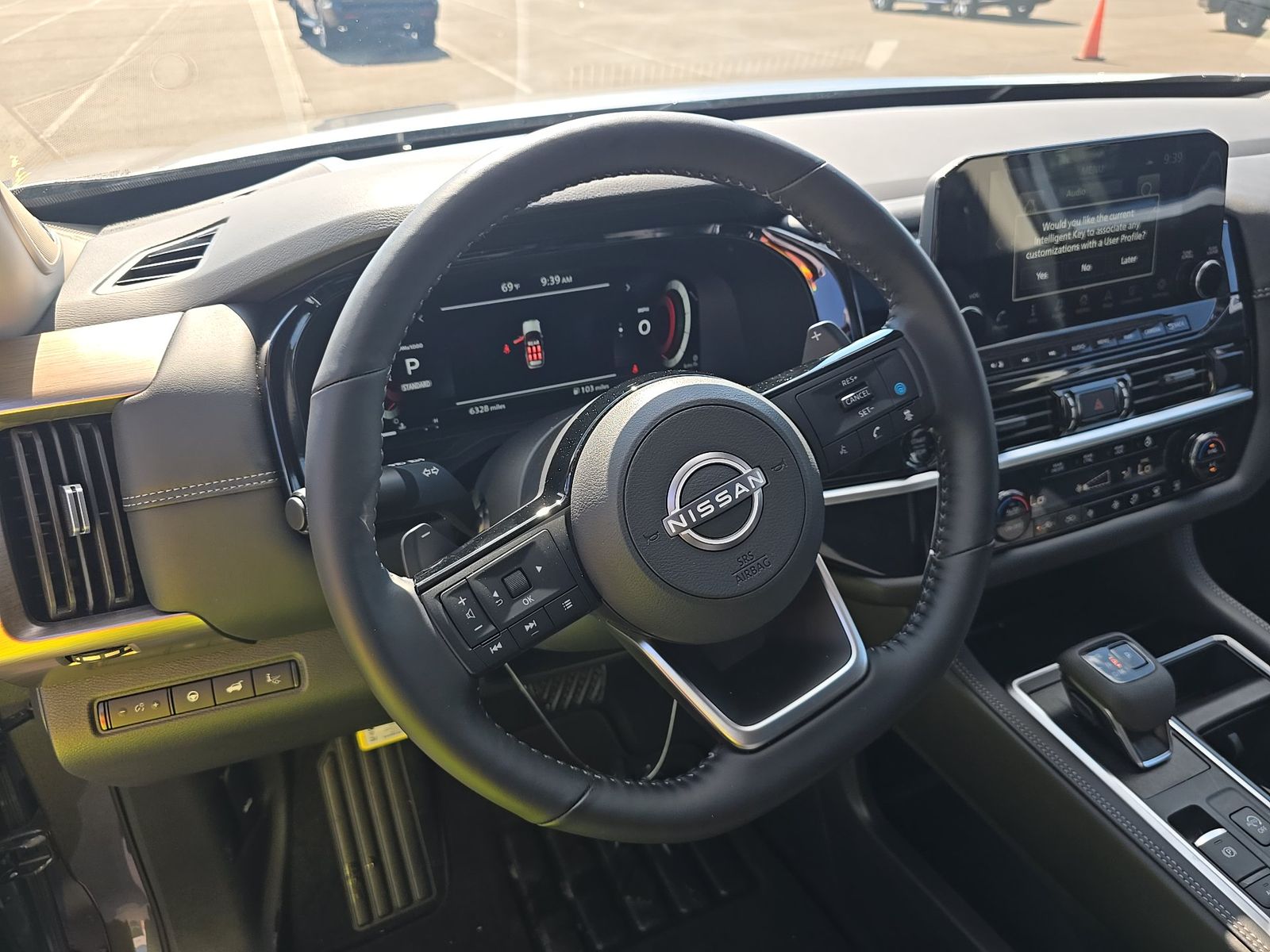 2025 Nissan Pathfinder Platinum FWD