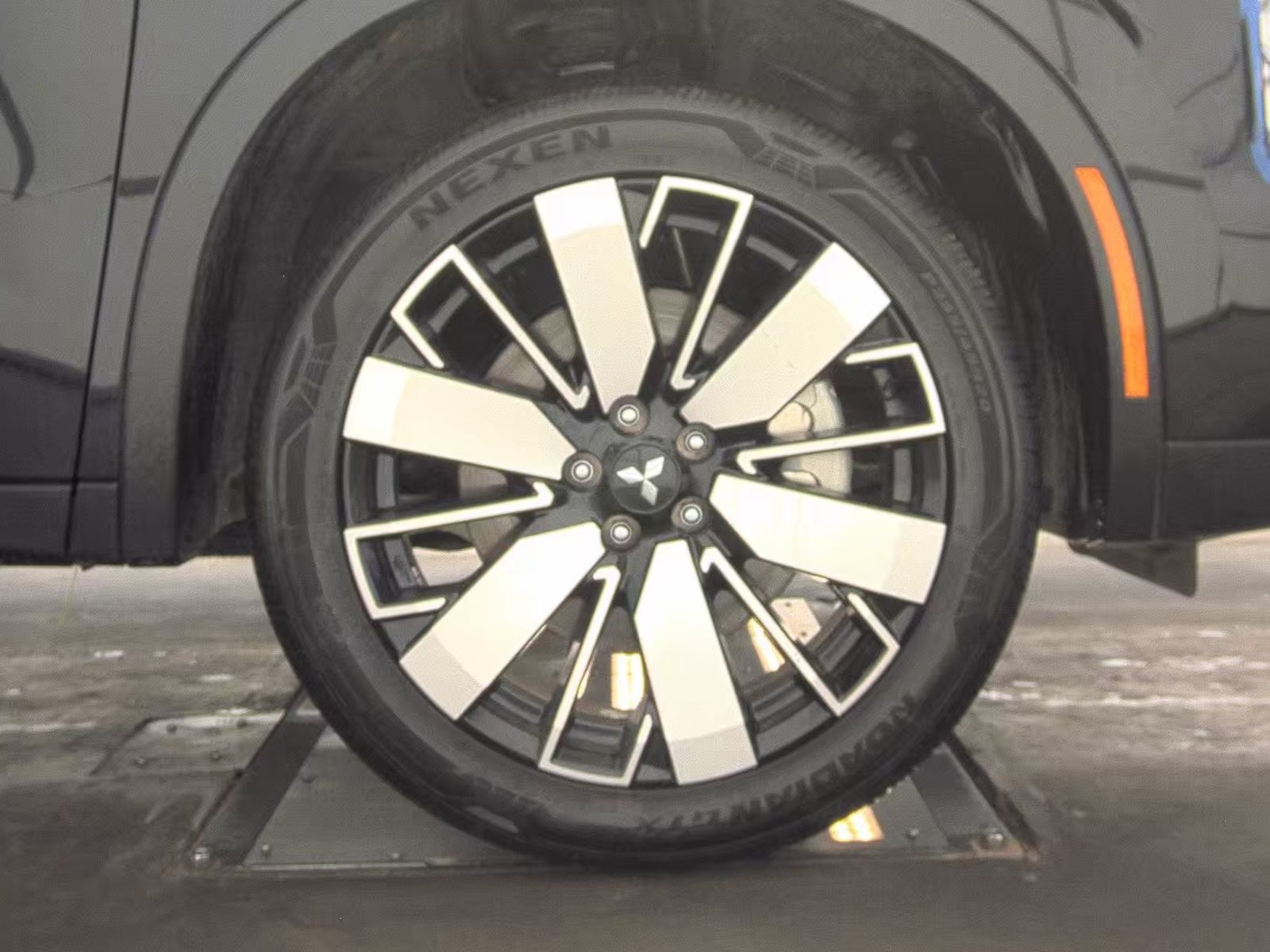 2025 Mitsubishi Outlander SE AWD