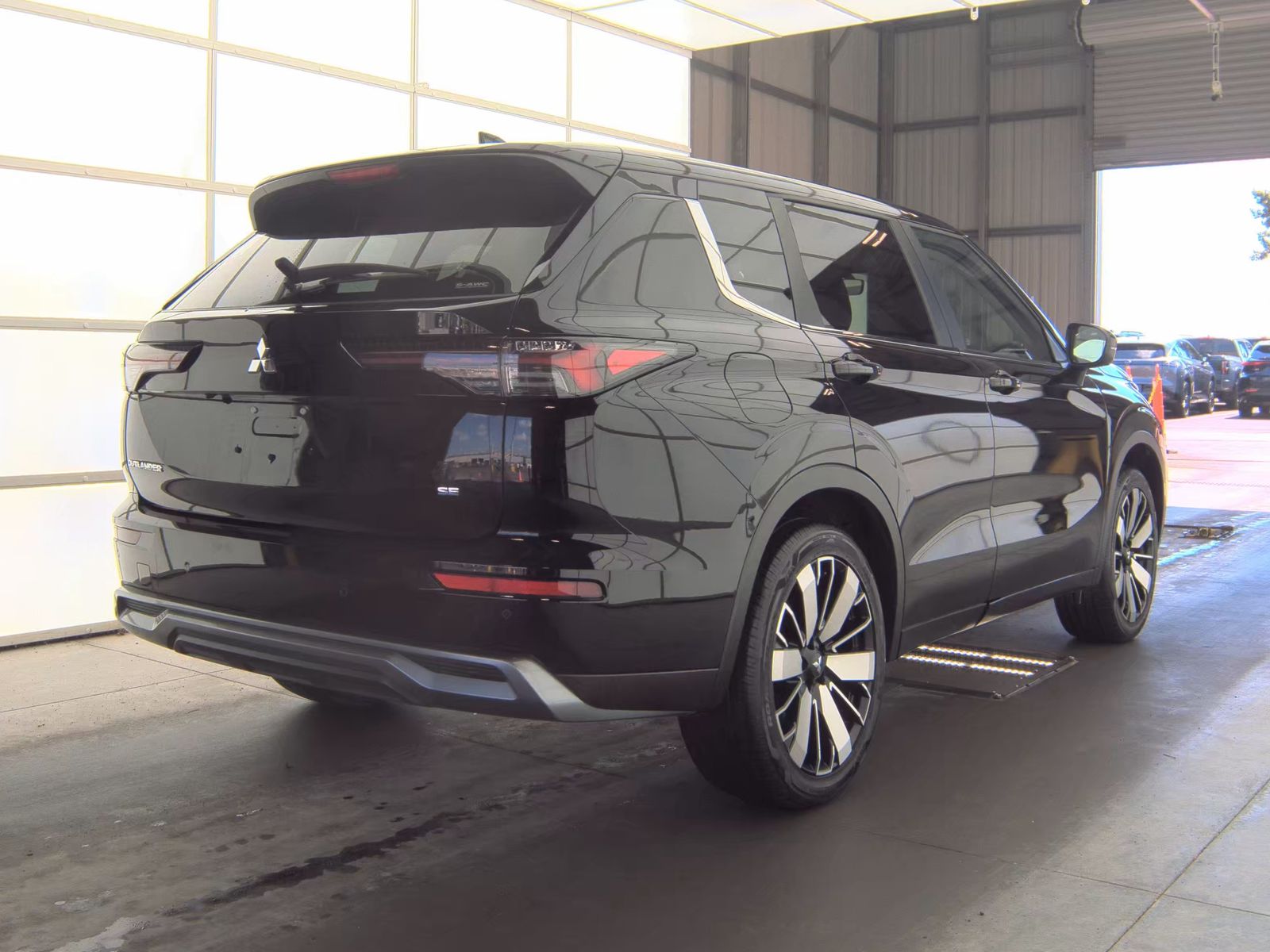 2025 Mitsubishi Outlander SE AWD
