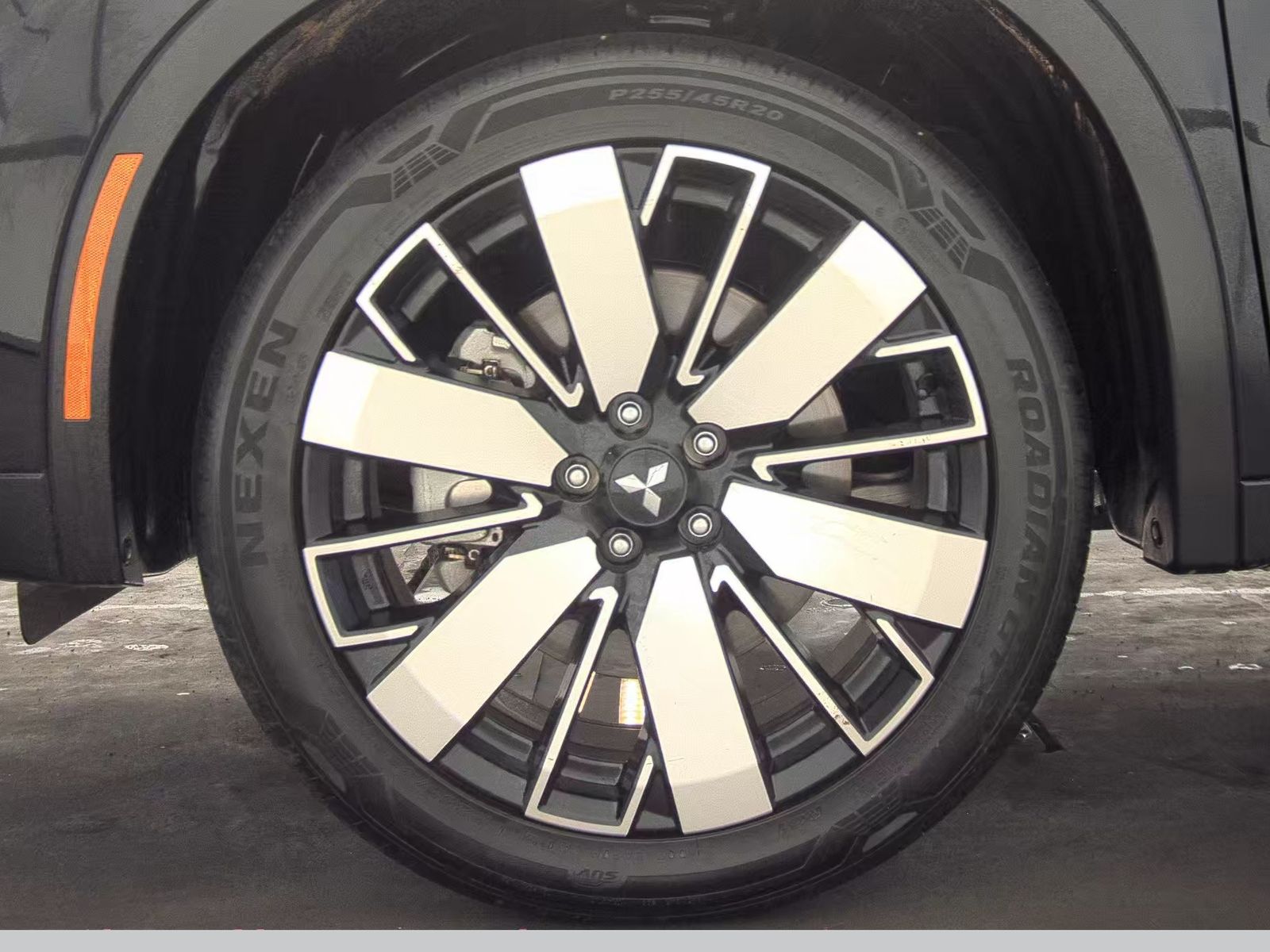 2025 Mitsubishi Outlander SE AWD
