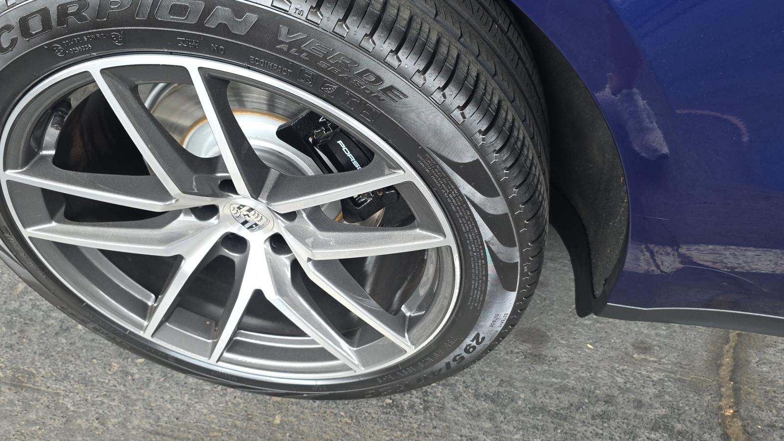 2024 Porsche Macan Base AWD