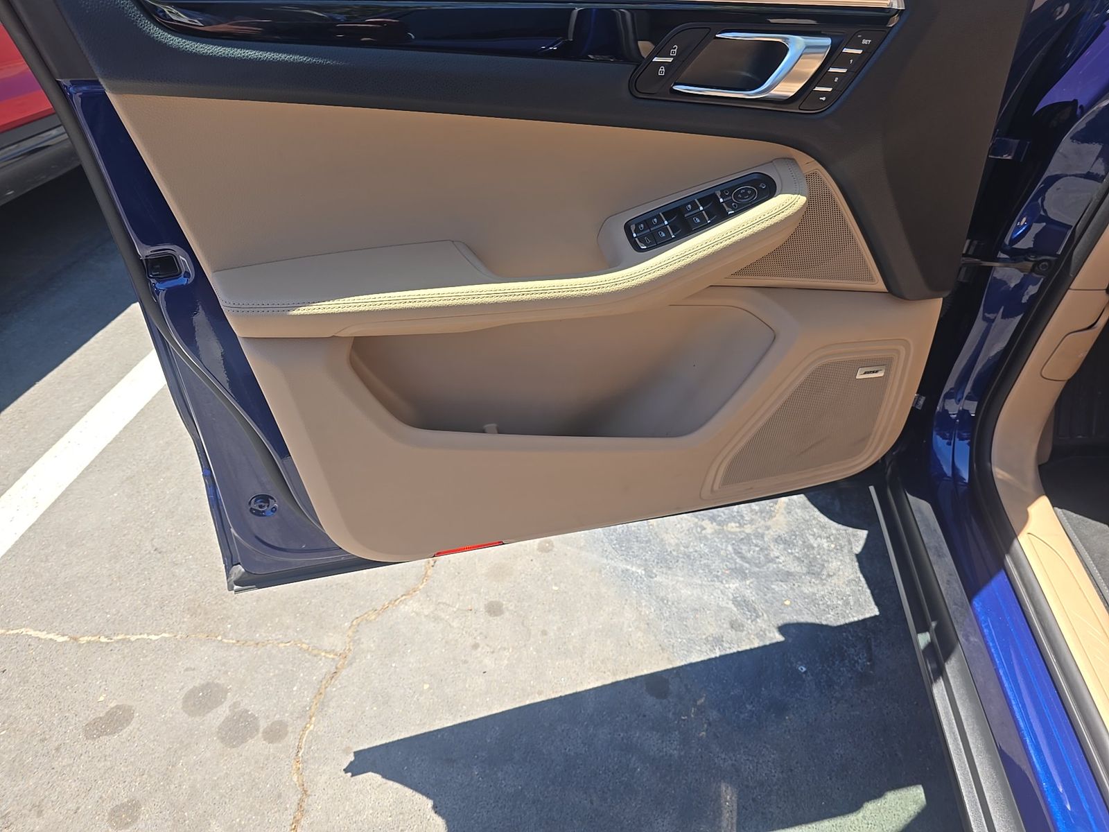 2024 Porsche Macan Base AWD