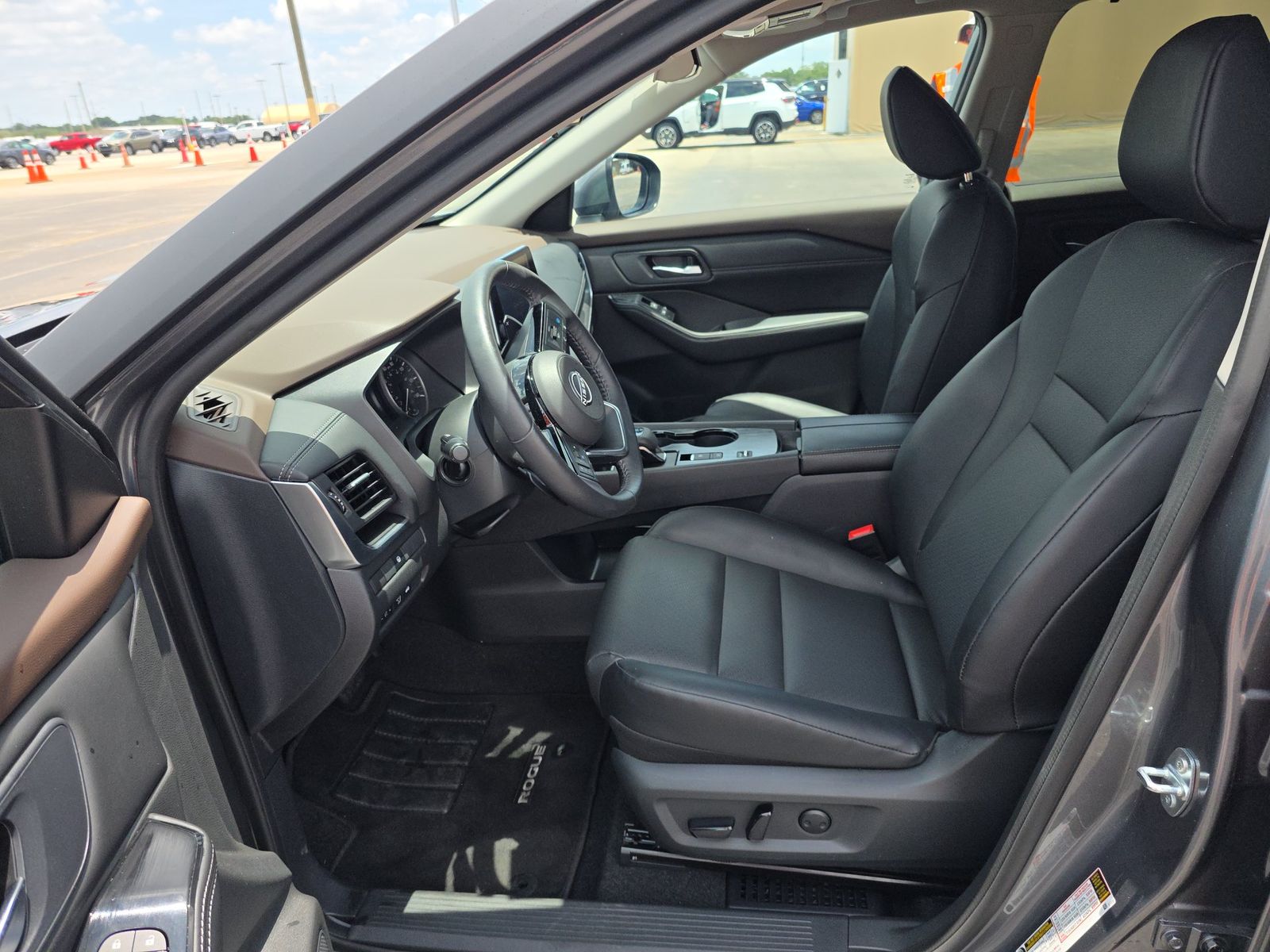 2023 Nissan Rogue SV FWD