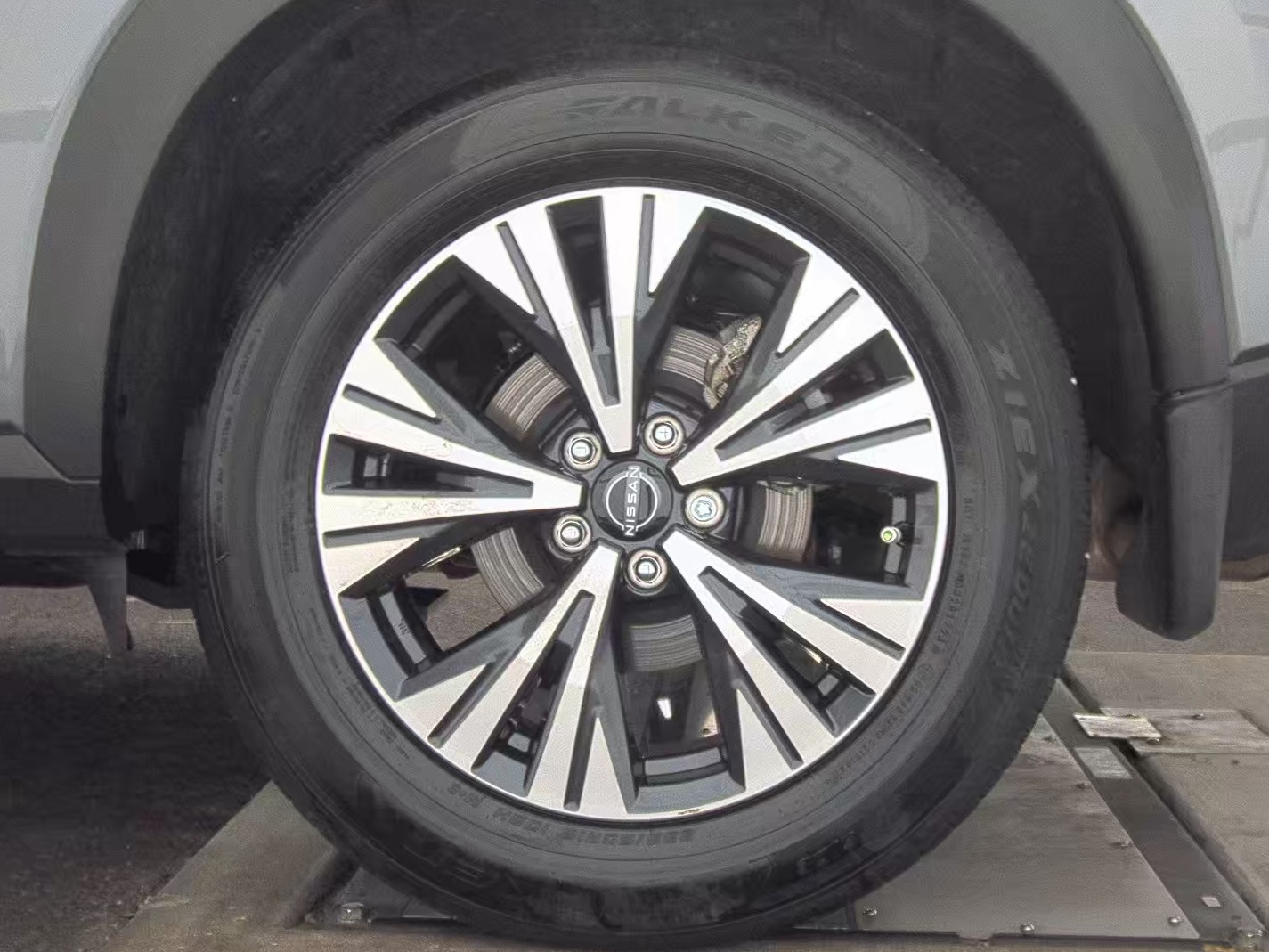 2023 Nissan Rogue SV FWD