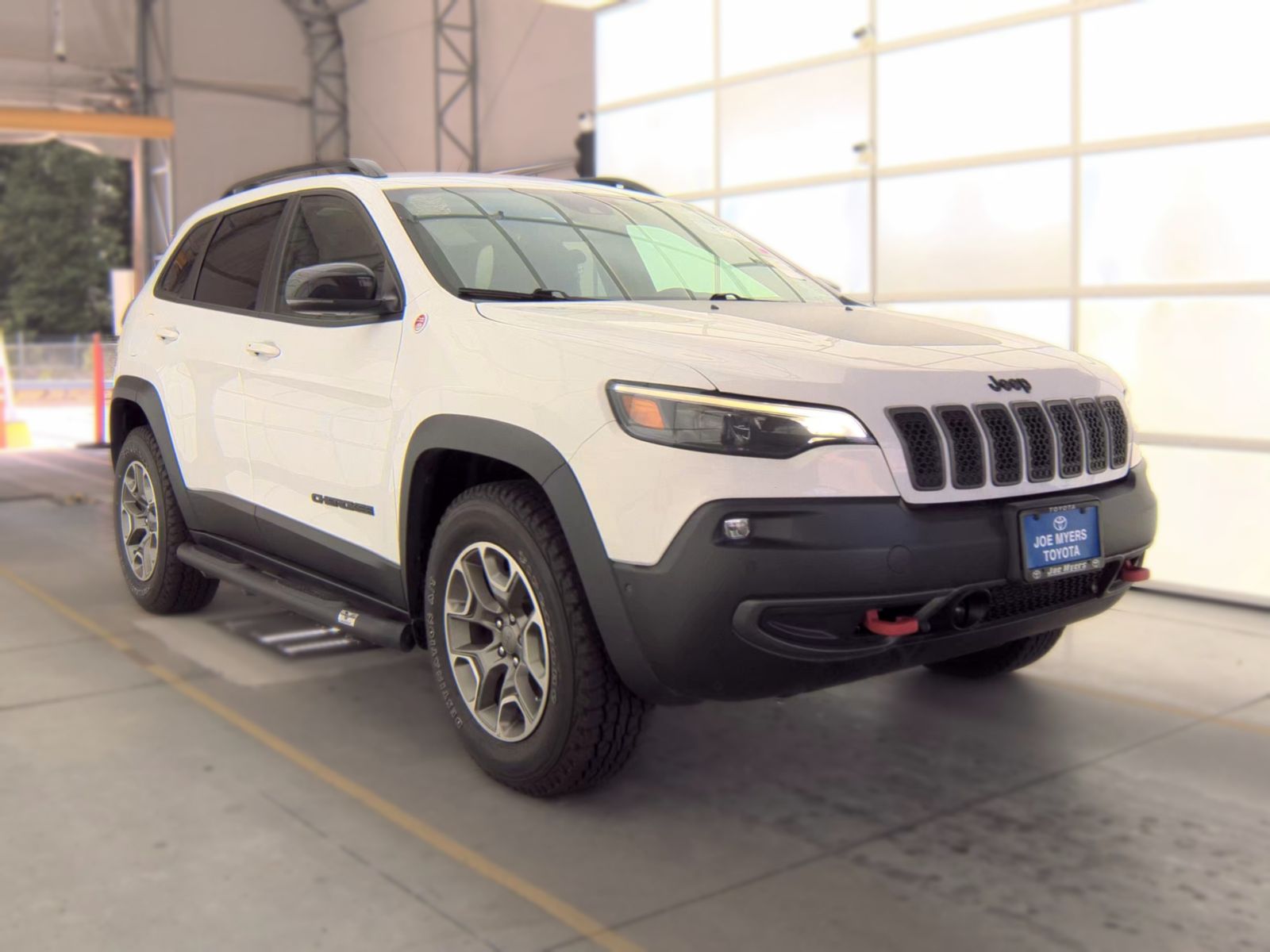 2023 Jeep Cherokee Trailhawk AWD