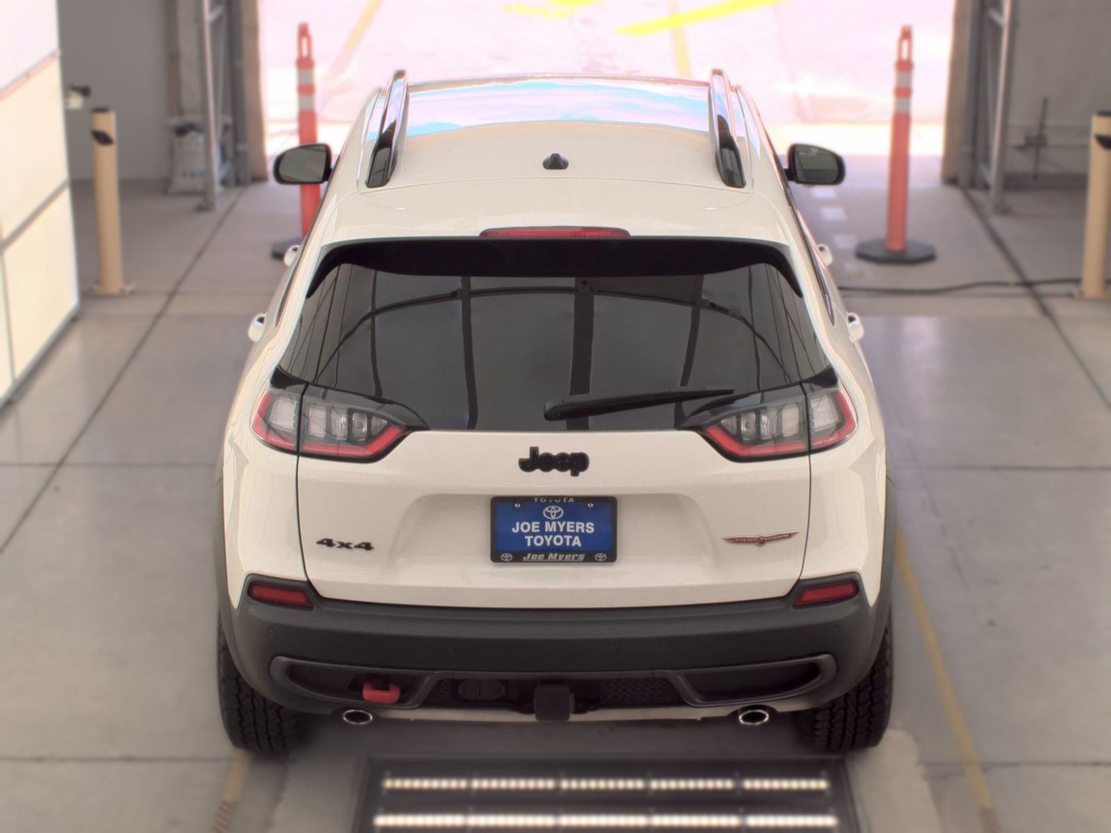 2023 Jeep Cherokee Trailhawk AWD