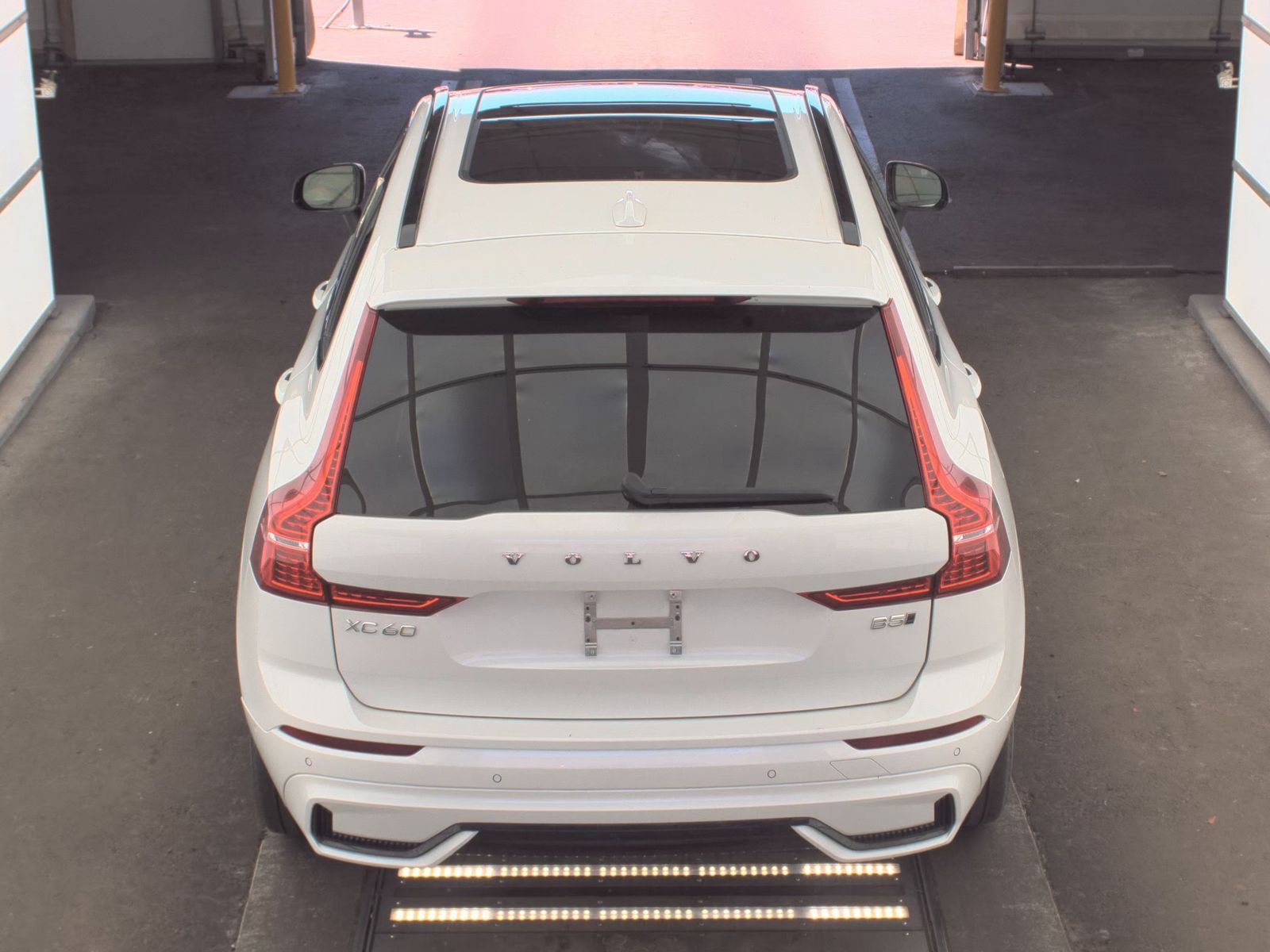 2025 Volvo XC60 B5 Plus AWD