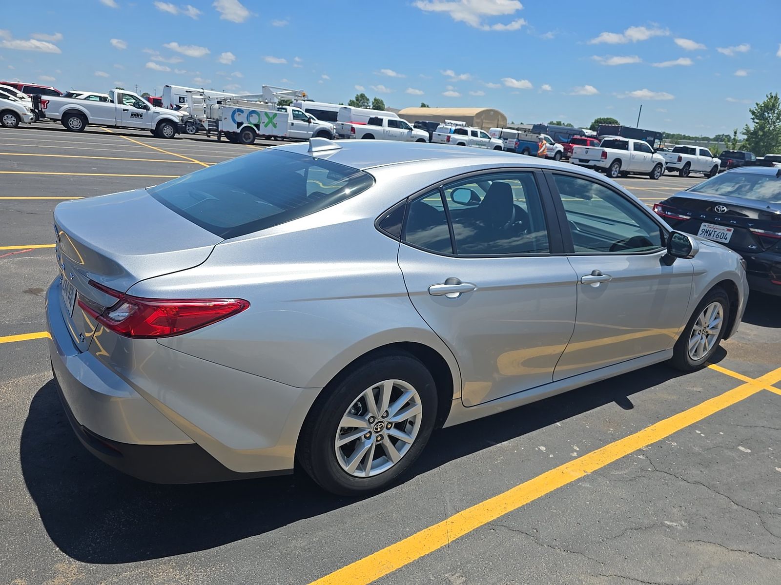 2025 Toyota Camry LE AWD