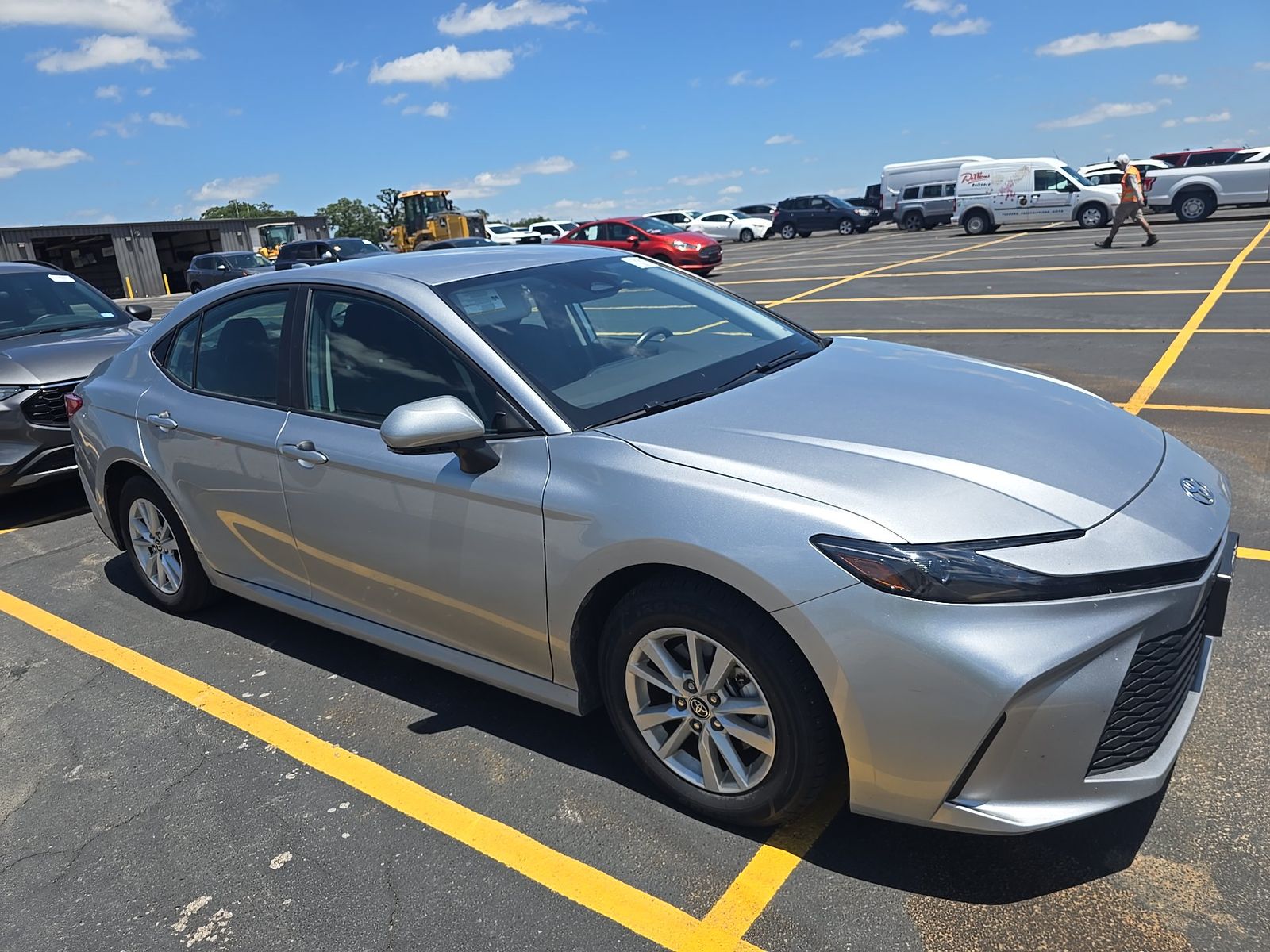2025 Toyota Camry LE AWD