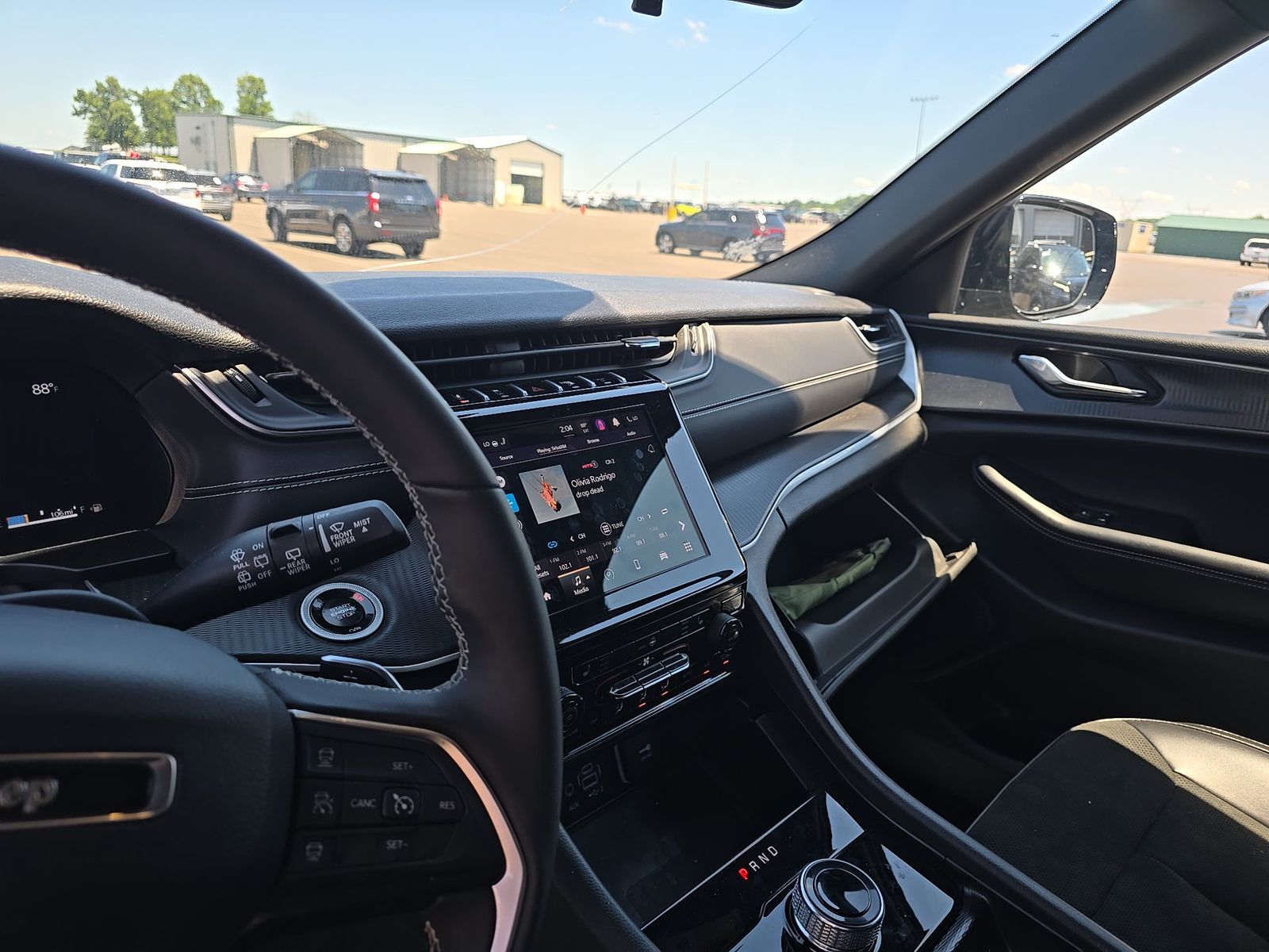 2025 Jeep Grand Cherokee Altitude AWD