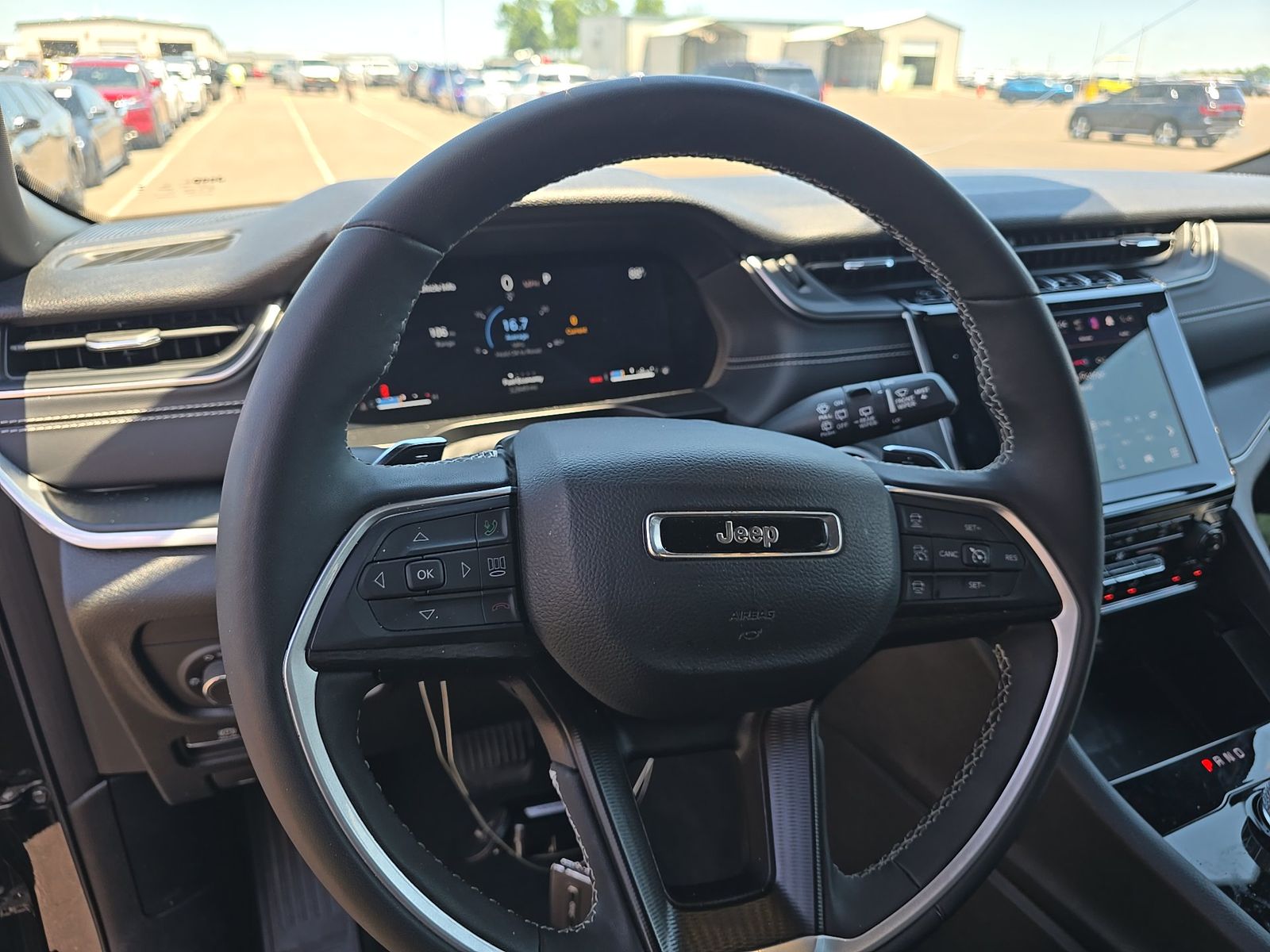 2025 Jeep Grand Cherokee Altitude AWD