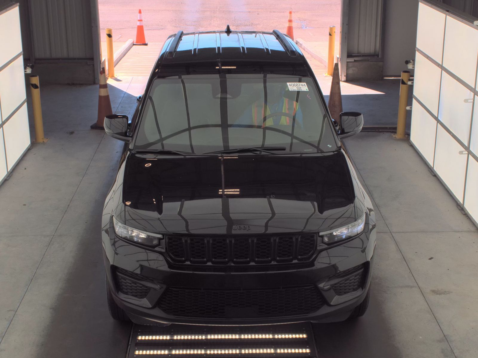 2025 Jeep Grand Cherokee Altitude AWD