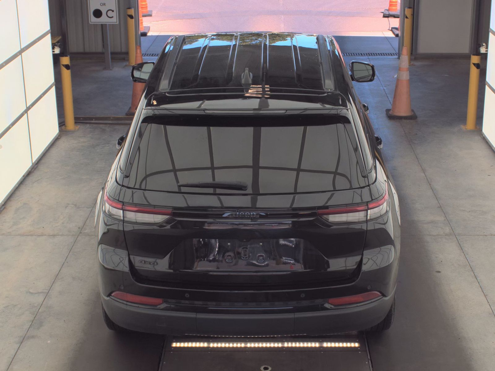 2025 Jeep Grand Cherokee Altitude AWD