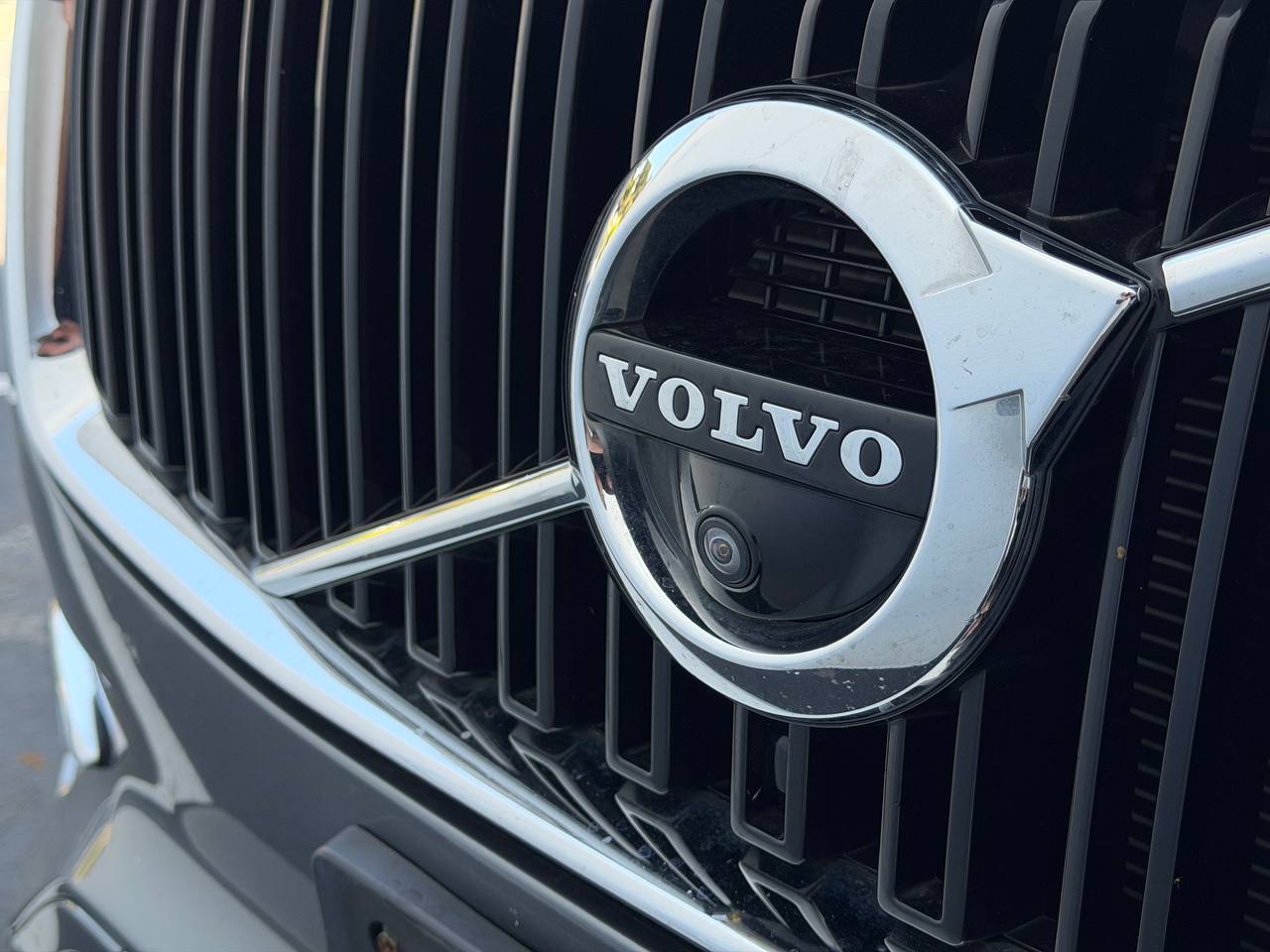 2018 Volvo XC90 T6 Momentum AWD