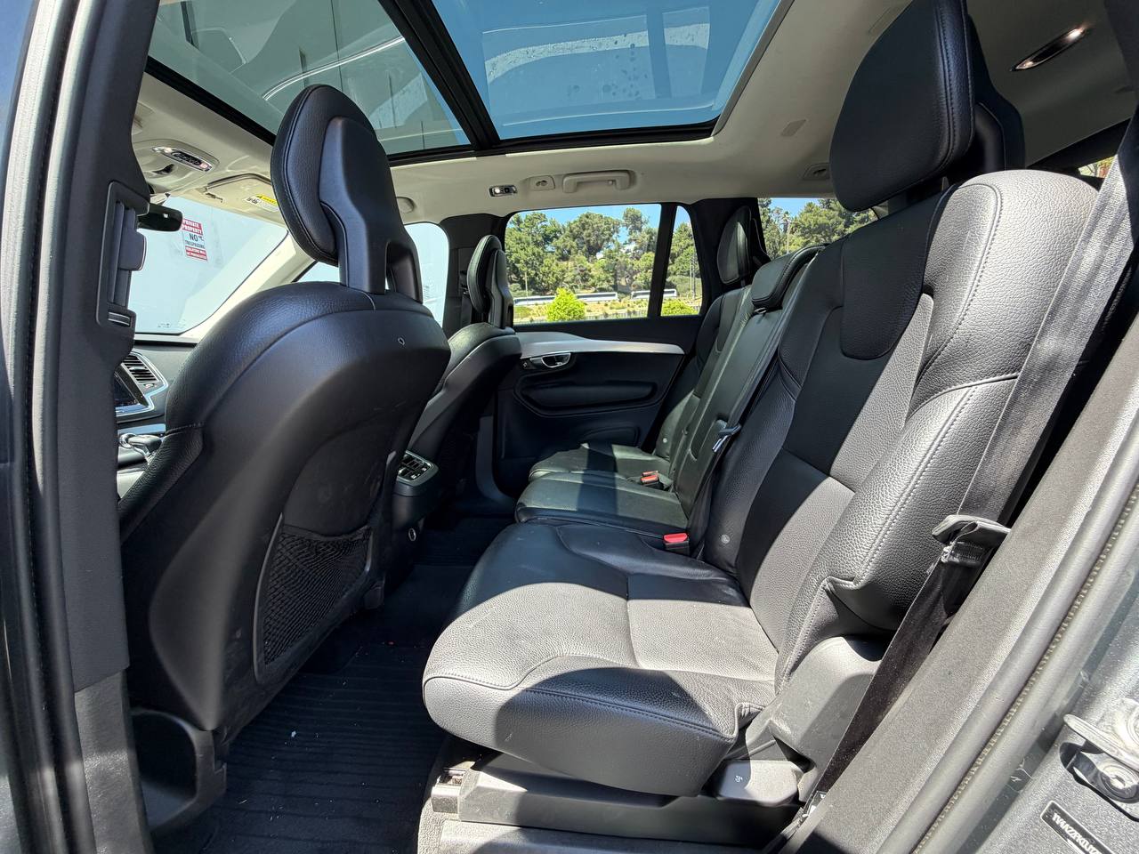 2018 Volvo XC90 T6 Momentum AWD