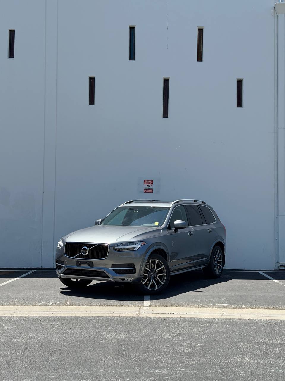 2018 Volvo XC90 T6 Momentum AWD