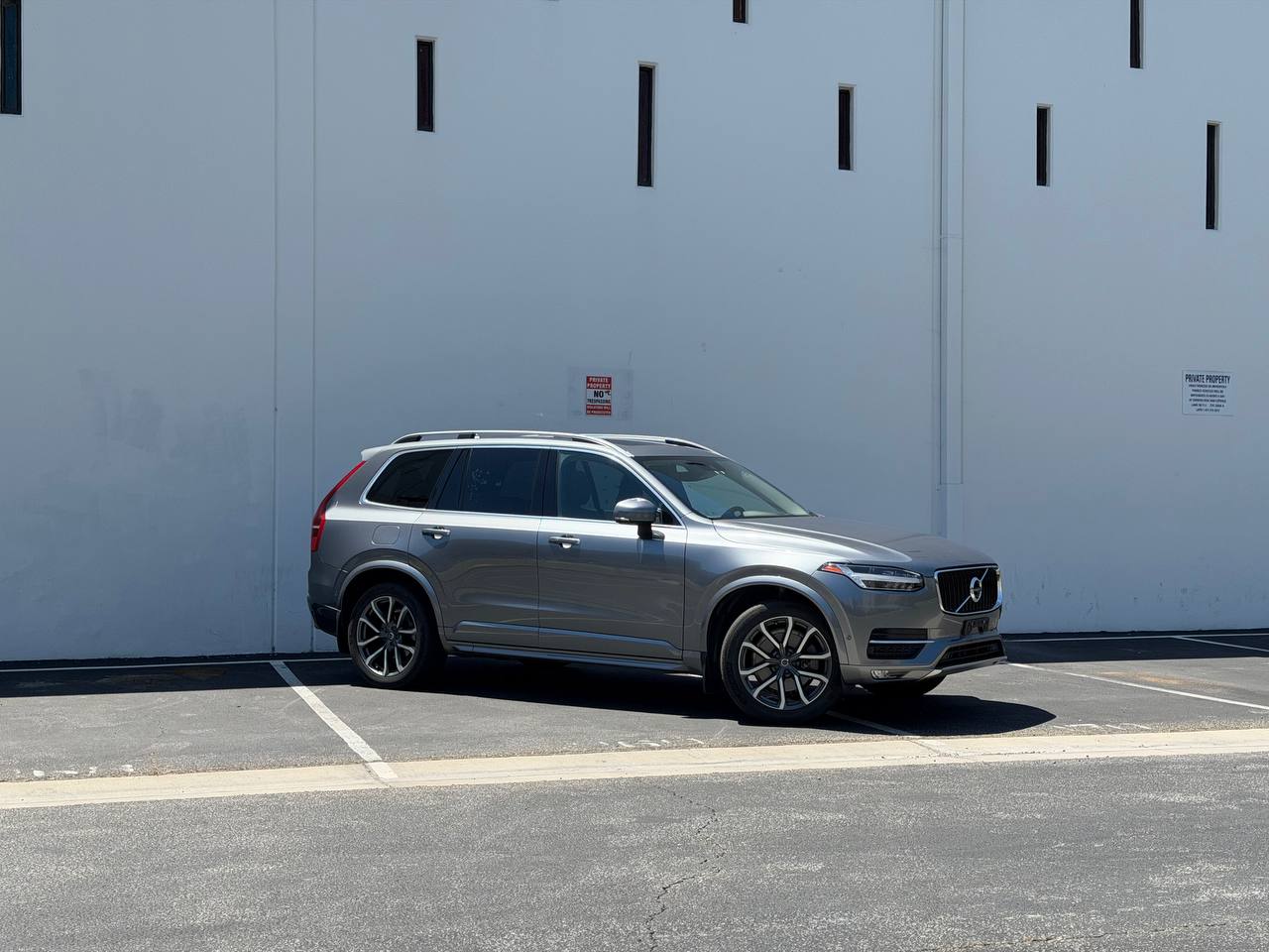 2018 Volvo XC90 T6 Momentum AWD
