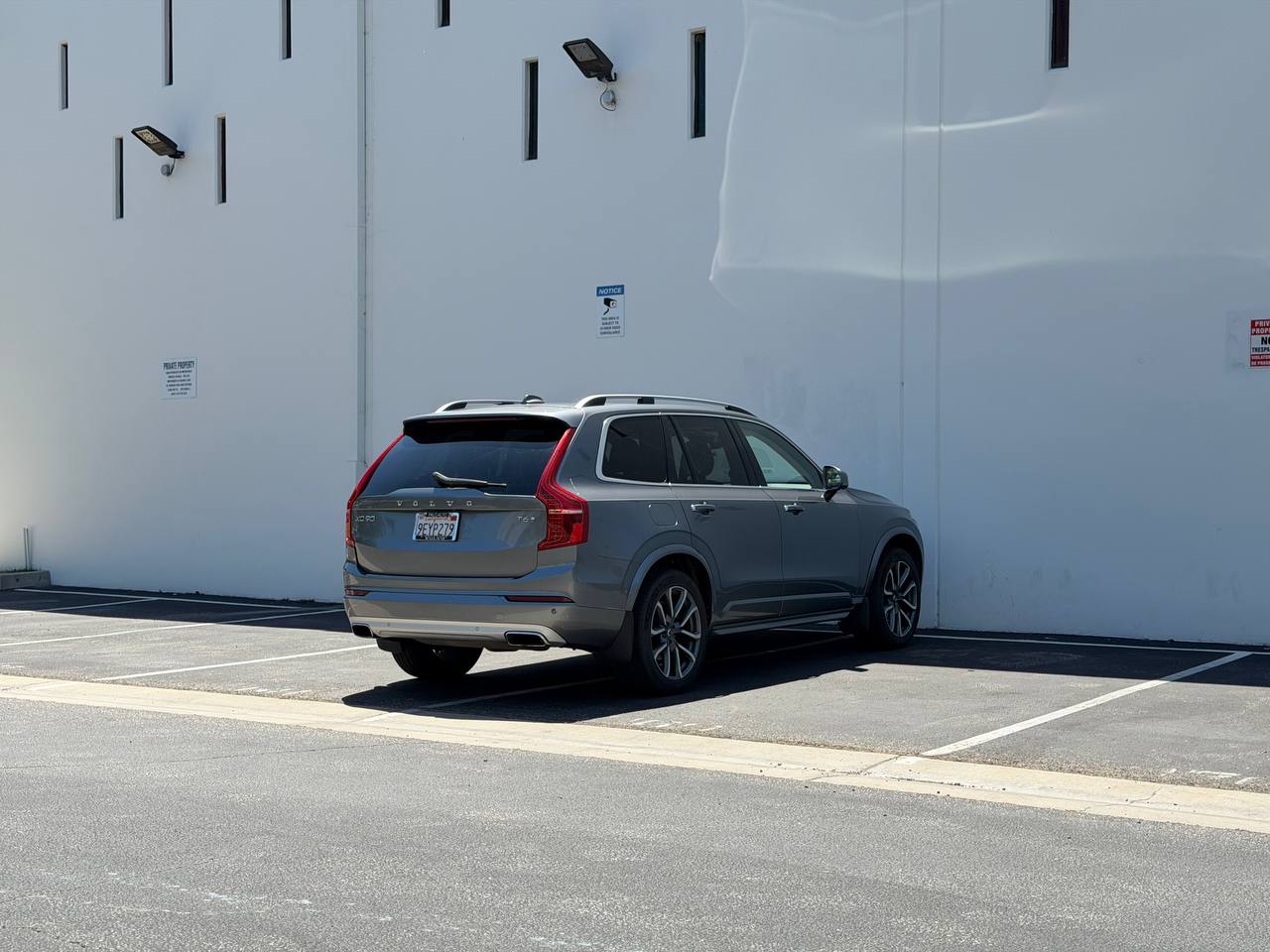 2018 Volvo XC90 T6 Momentum AWD