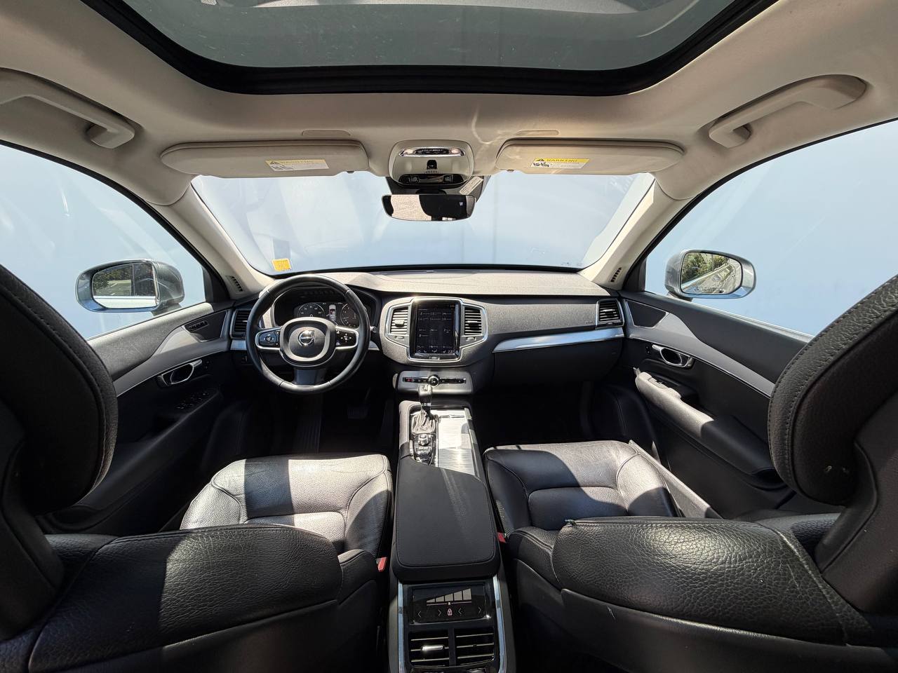 2018 Volvo XC90 T6 Momentum AWD