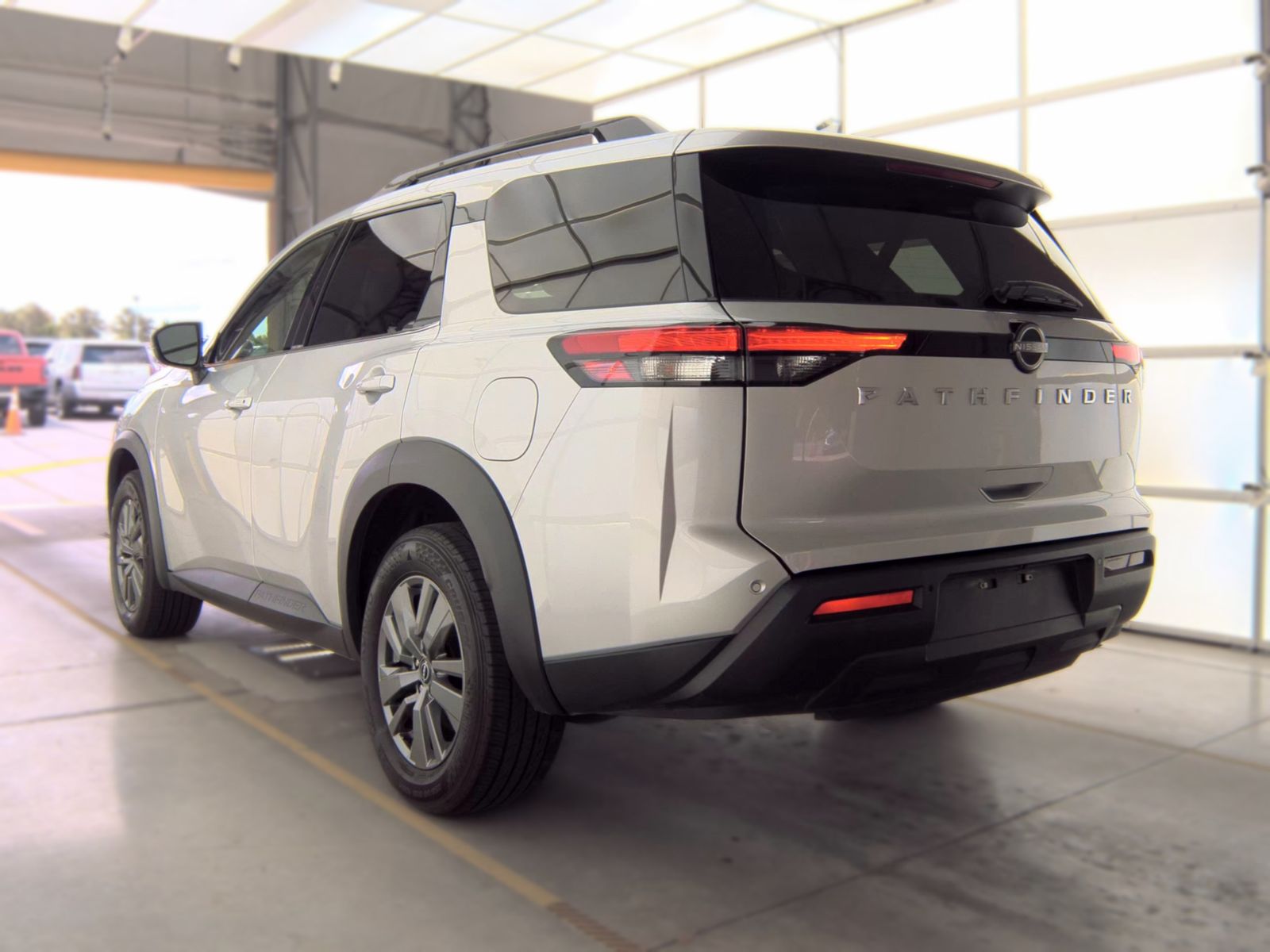 2025 Nissan Pathfinder SV FWD