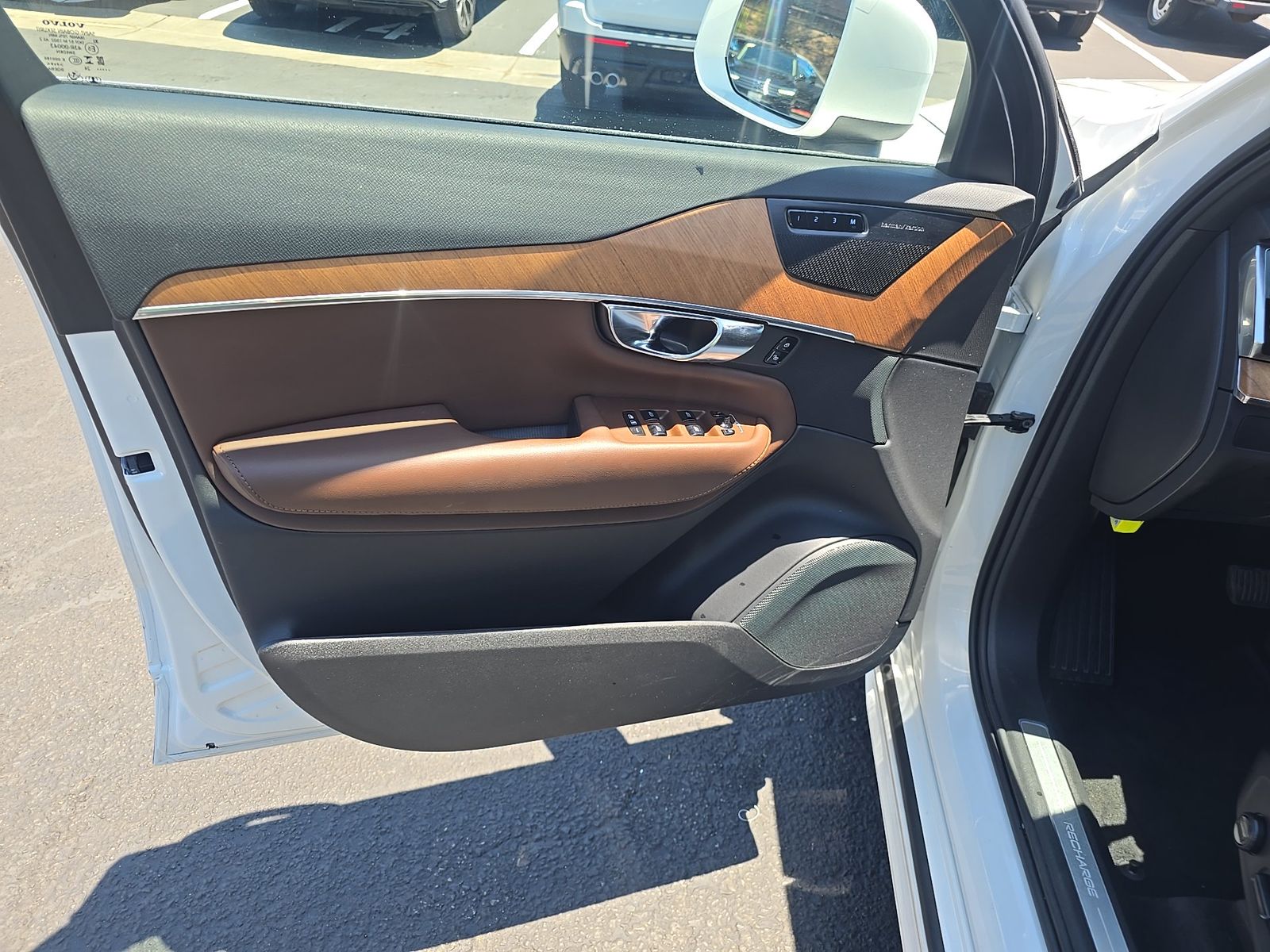 2024 Volvo XC90 Recharge T8 Plus AWD
