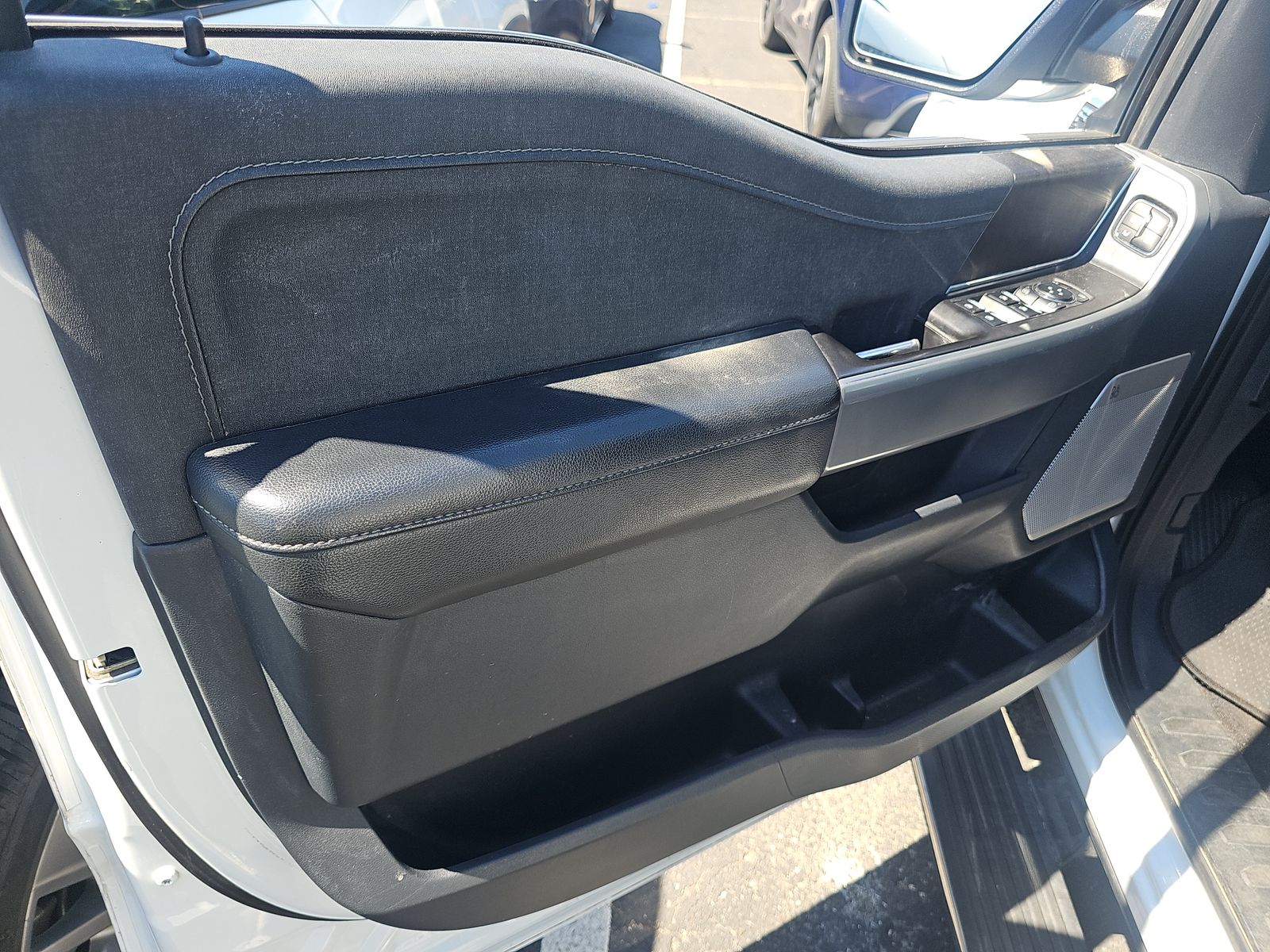 2023 Ford F-150 Lariat AWD