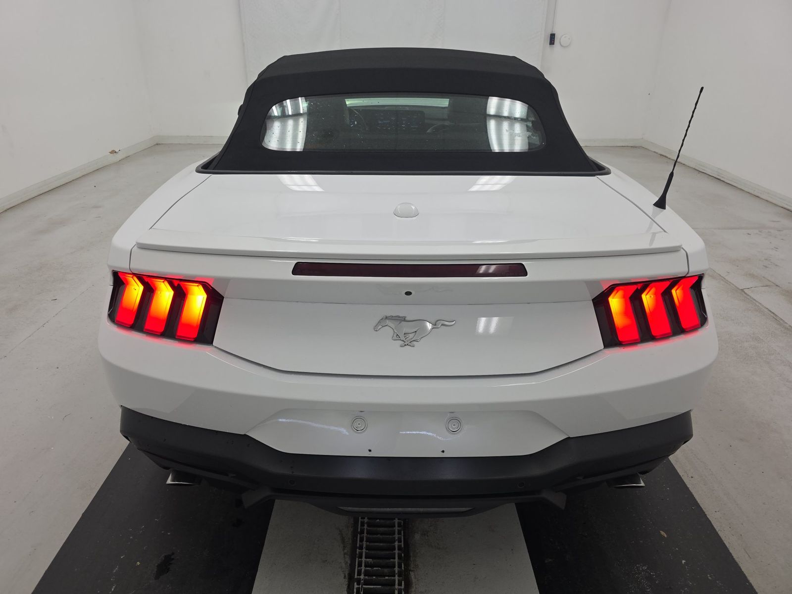 2024 Ford Mustang EcoBoost Premium RWD