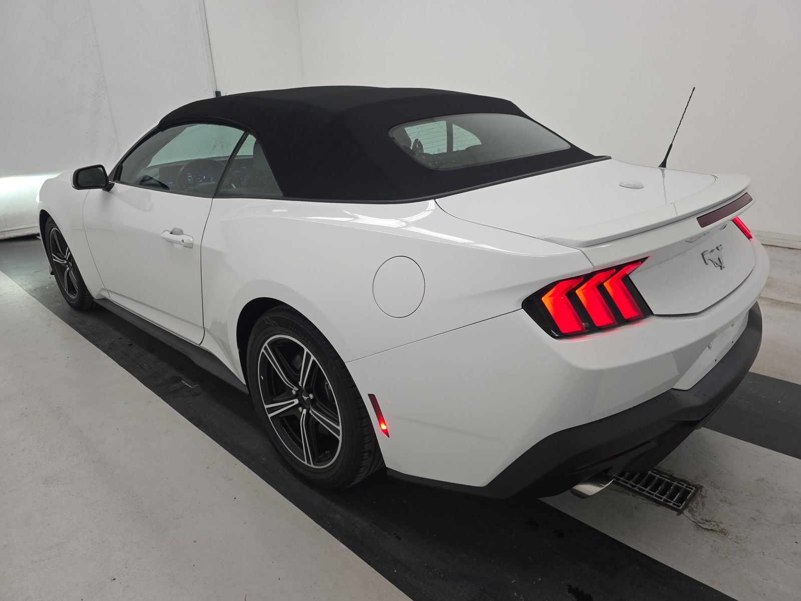 2024 Ford Mustang EcoBoost Premium RWD