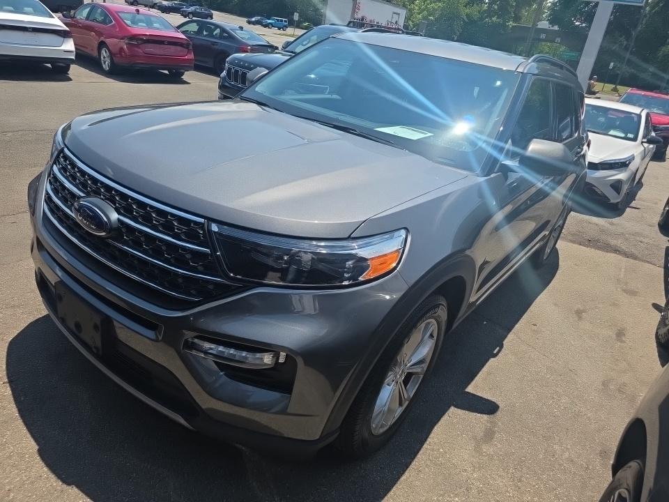 2023 Ford Explorer XLT AWD
