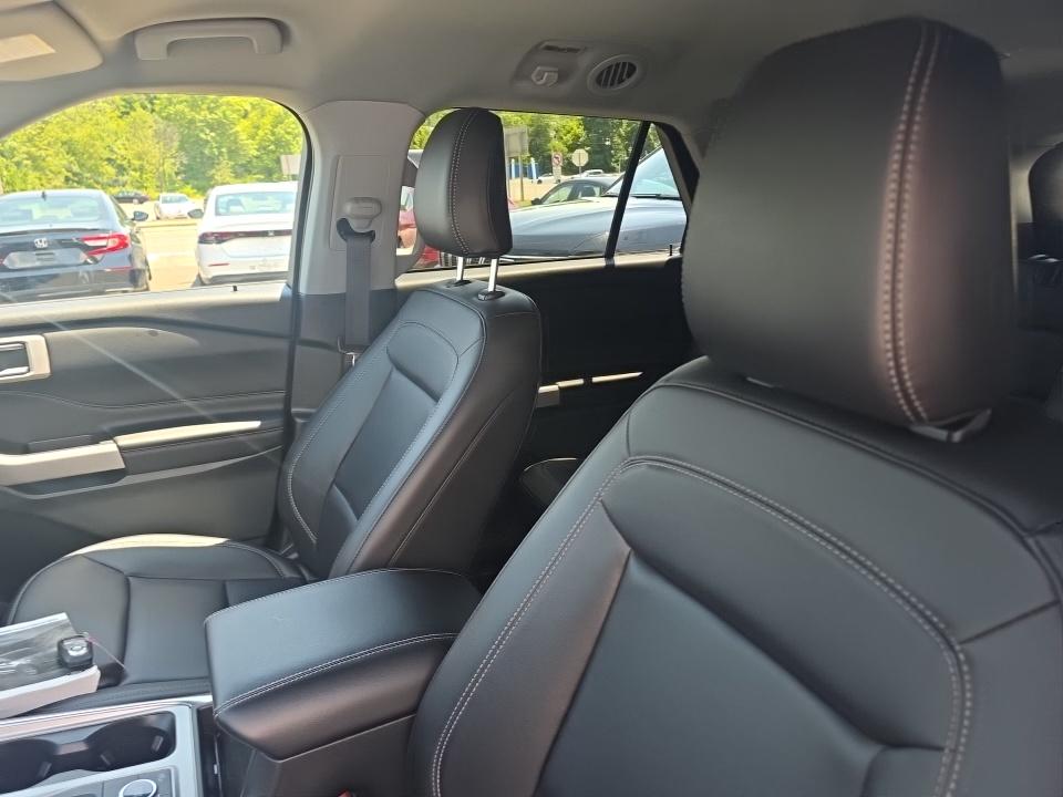 2023 Ford Explorer XLT AWD