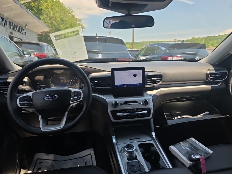 2023 Ford Explorer XLT AWD