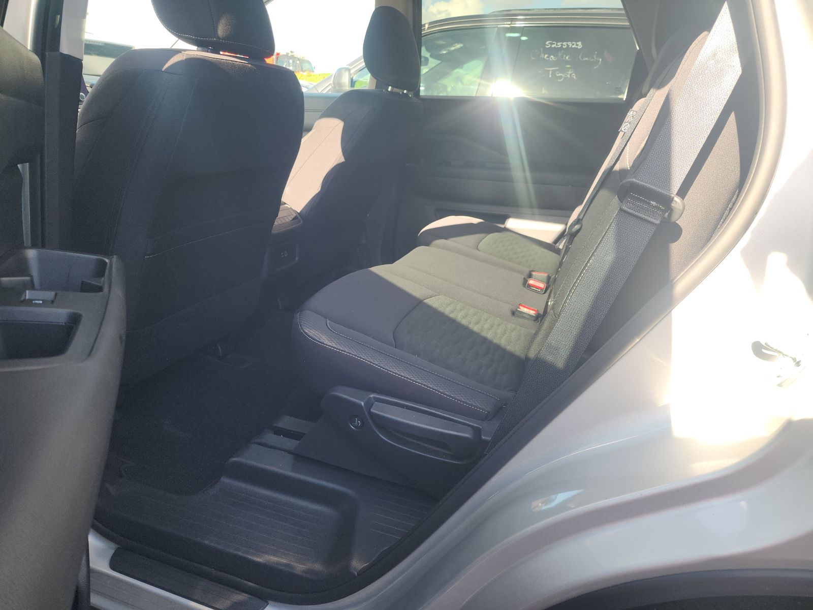 2025 Nissan Pathfinder SV FWD