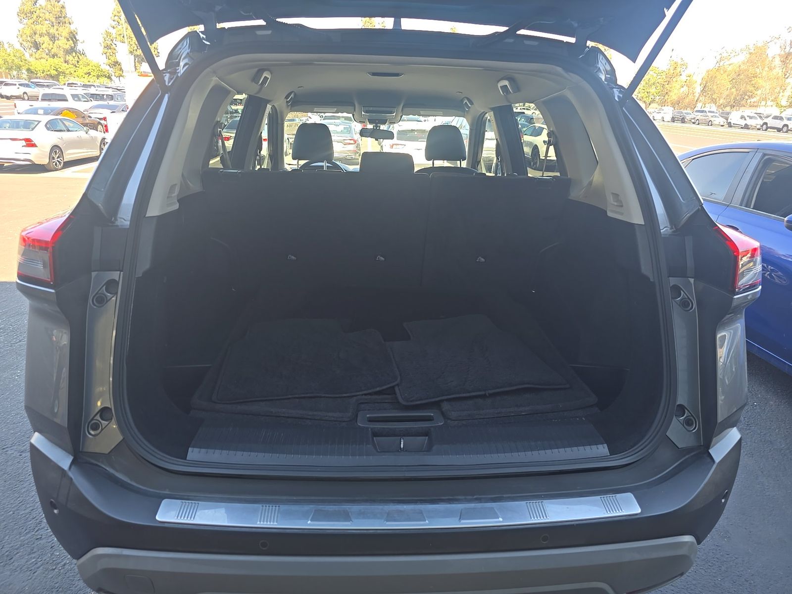 2022 Nissan Rogue SV AWD