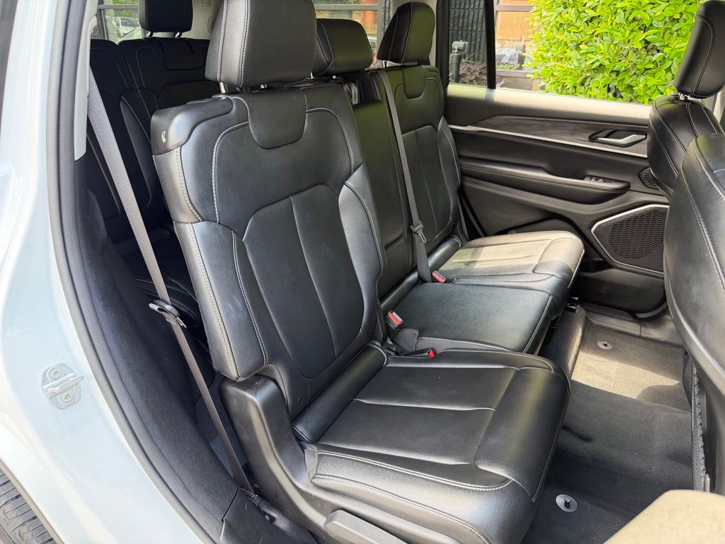 2023 Jeep Grand Cherokee L Limited AWD